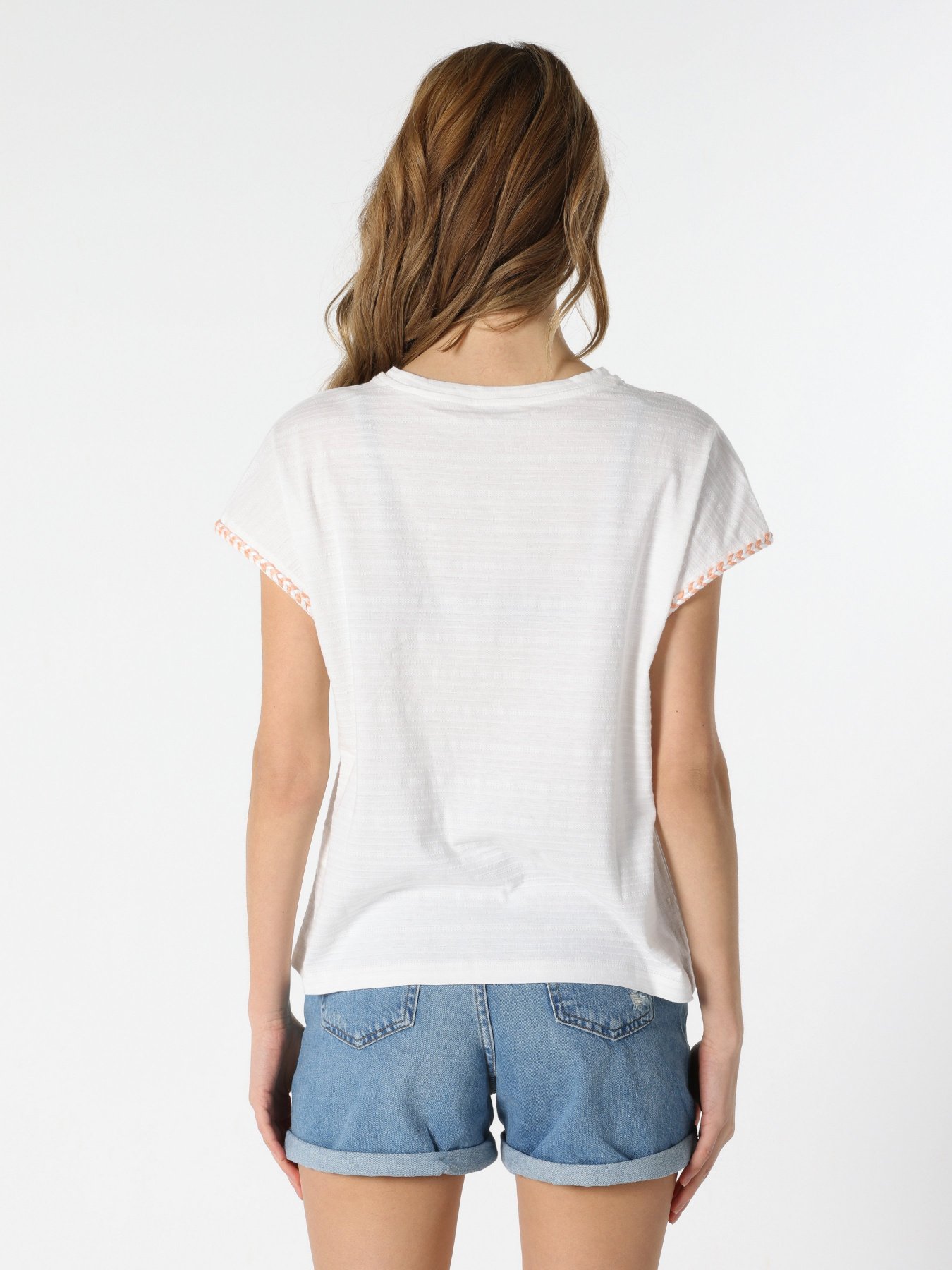 Футболка Colin’s модель CL1063823OFW Фото