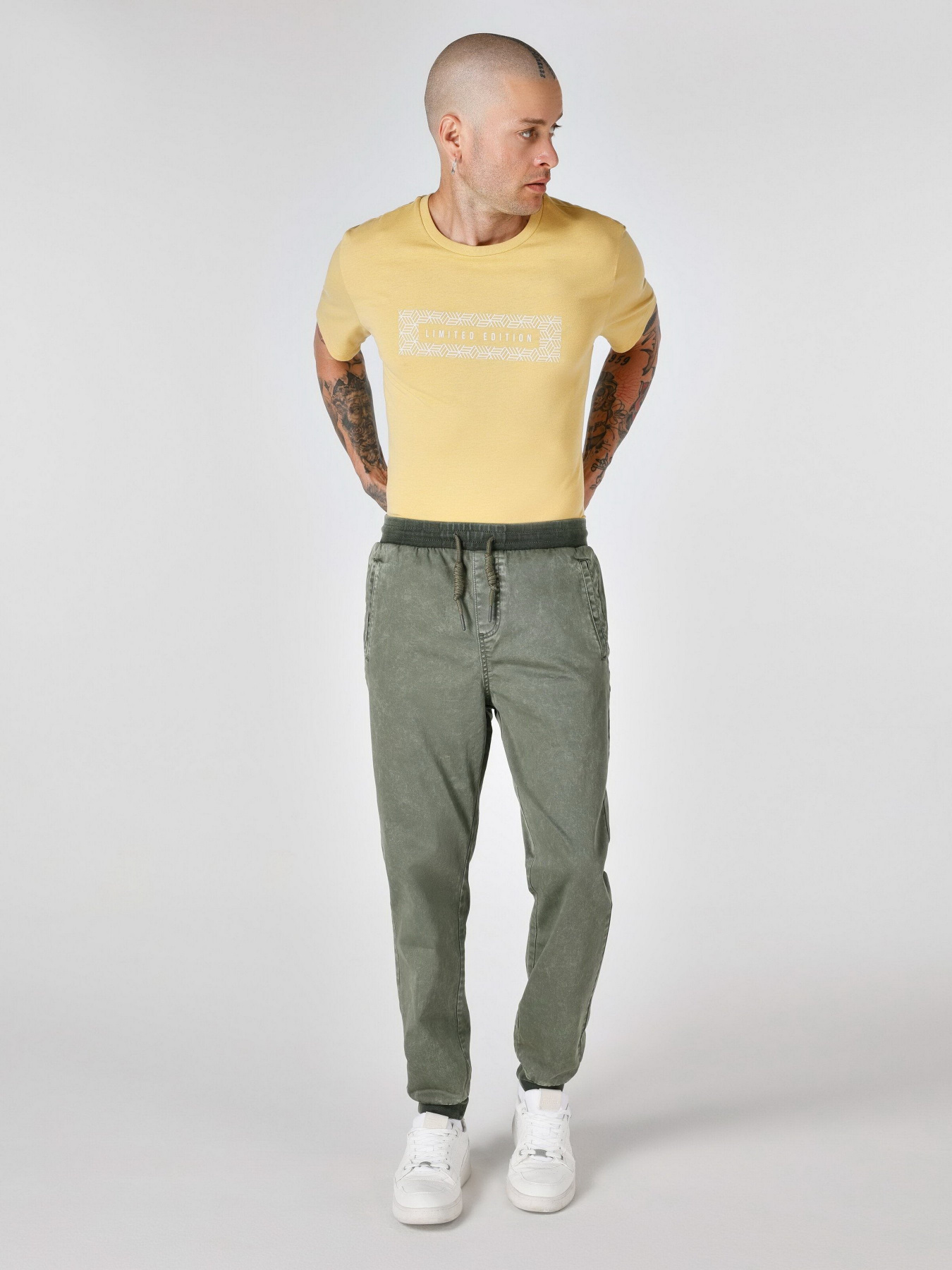 Джогери Colin’s модель CL1061667KHA Фото