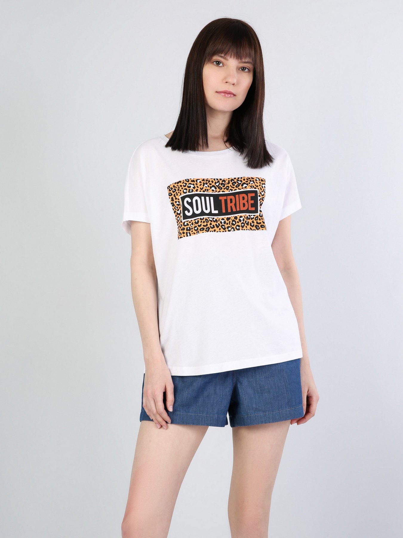 Футболки и поло Colin’s модель CL1046136WHT Футболки и поло Colin’s модель CL1046136WHT Фото