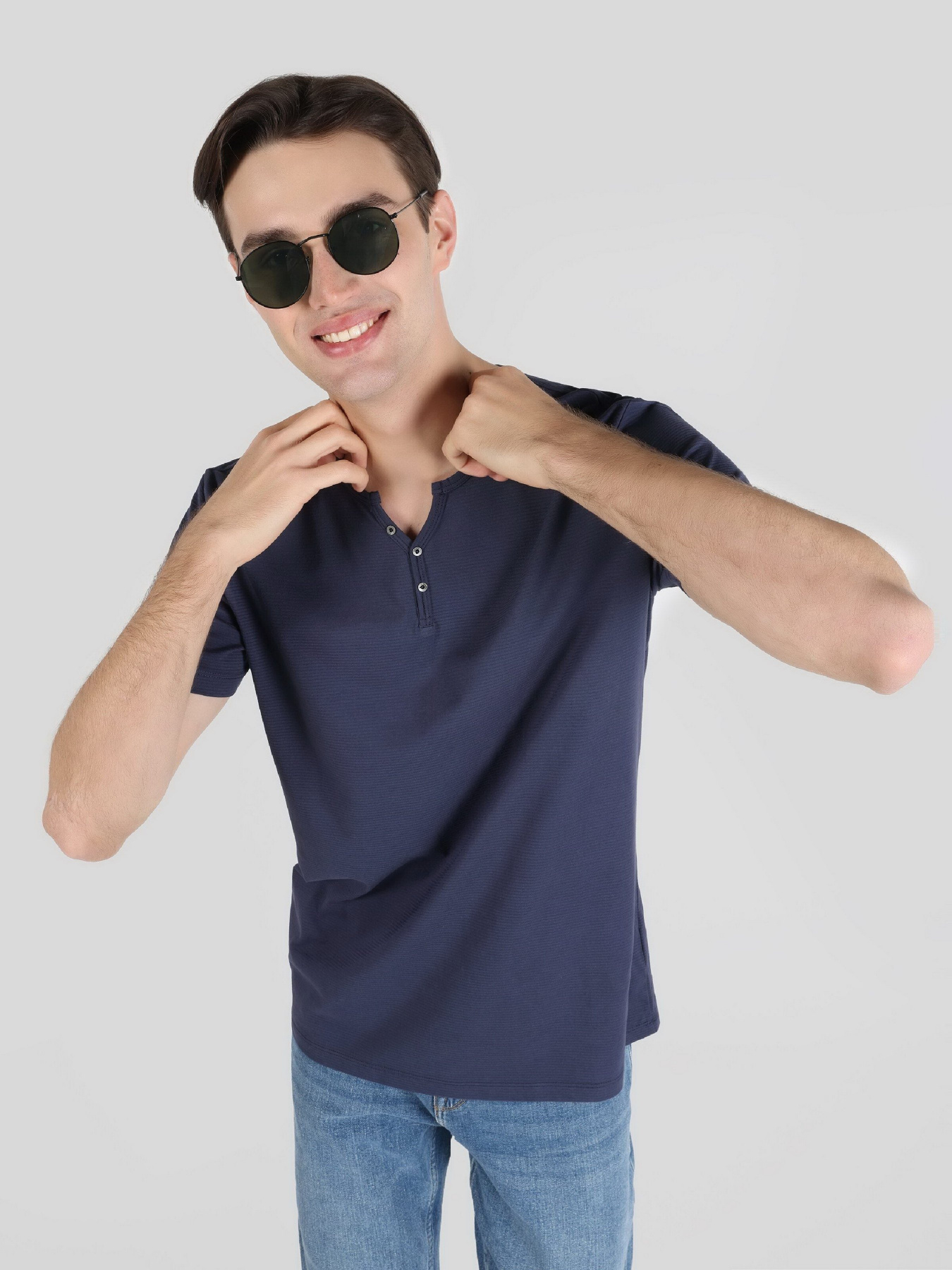 Футболка Colin’s модель CL1062745NAV Фото