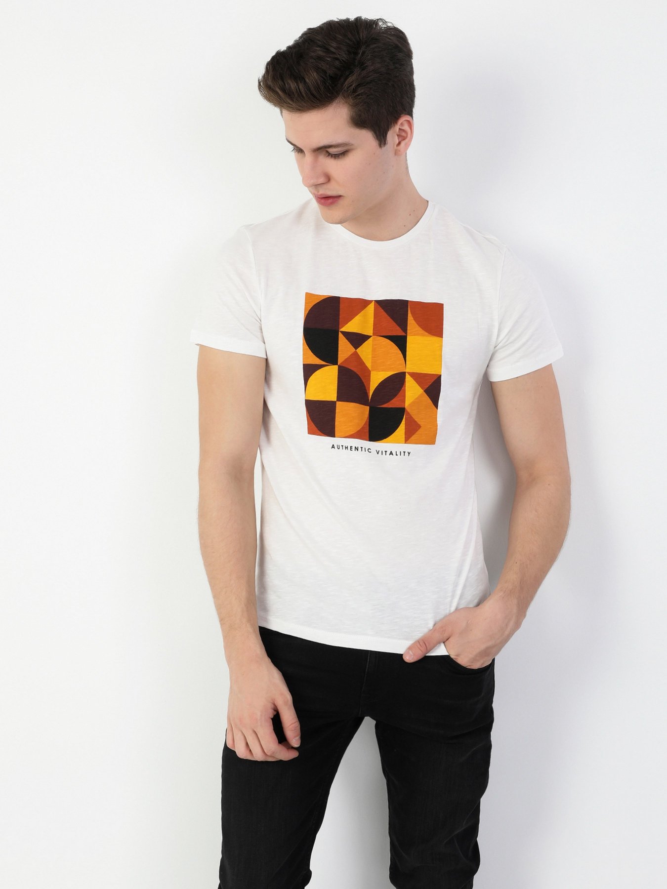 Футболки и поло Colin’s модель CL1046322WHT Фото