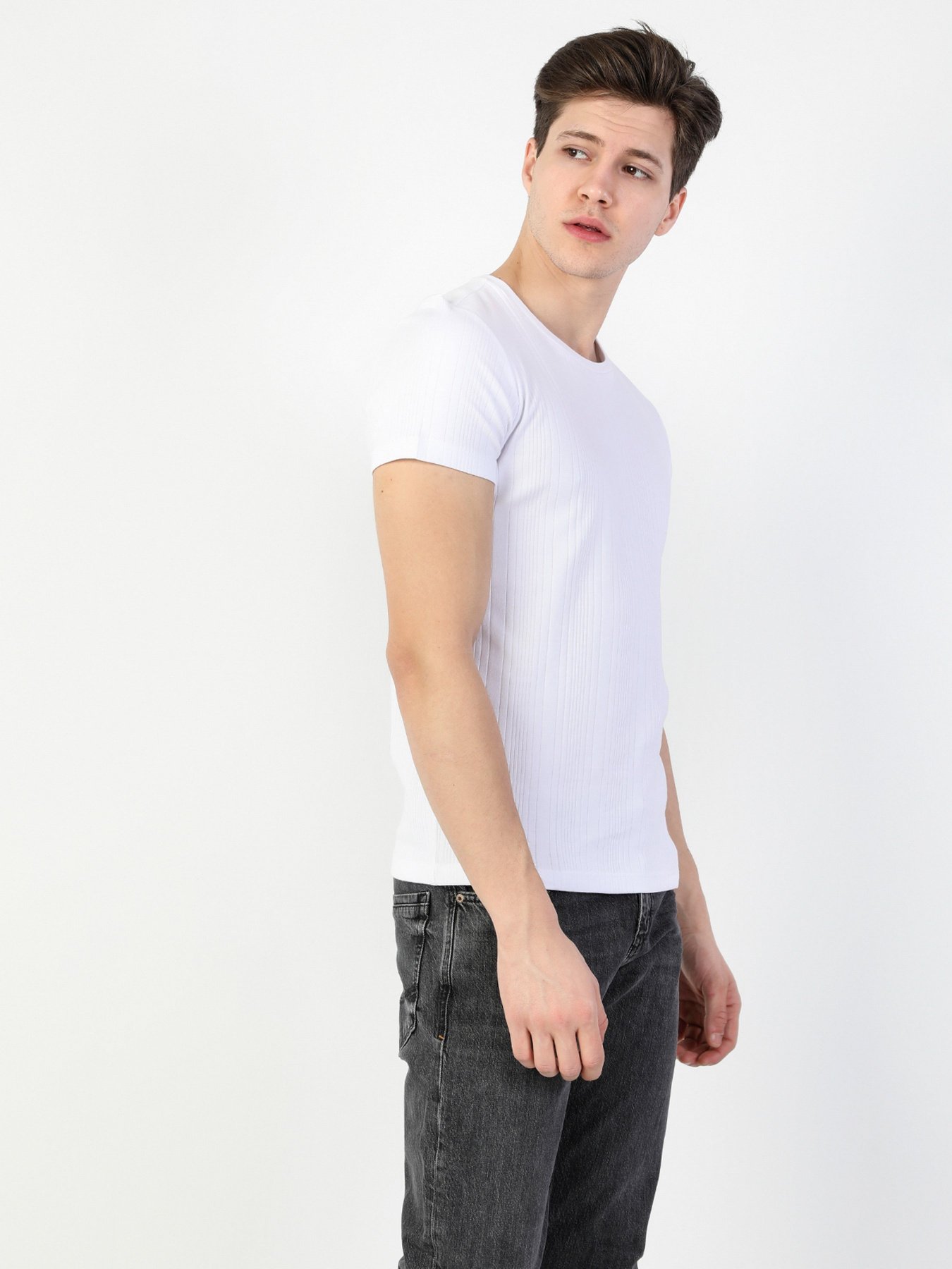 Футболки и поло Colin’s модель CL1046398WHT Фото