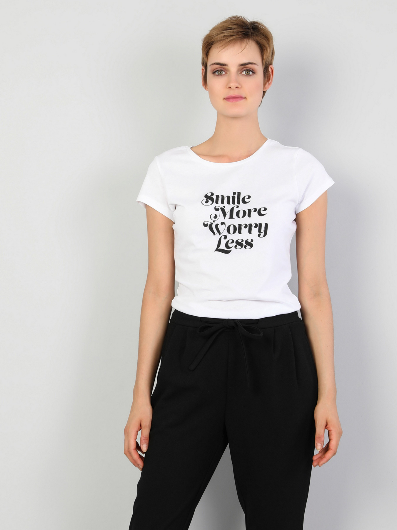 Футболки и поло Colin’s модель CL1047605WHT Футболки и поло Colin’s модель CL1047605WHT Фото