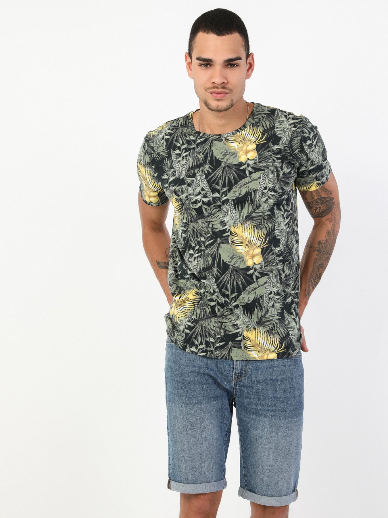 Футболки и поло Colin’s модель CL1047668GRN Фото