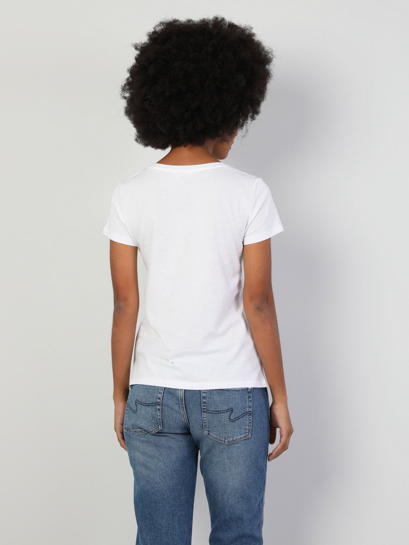 Футболки и поло Colin’s модель CL1047768WHT Футболки и поло Colin’s модель CL1047768WHT Фото