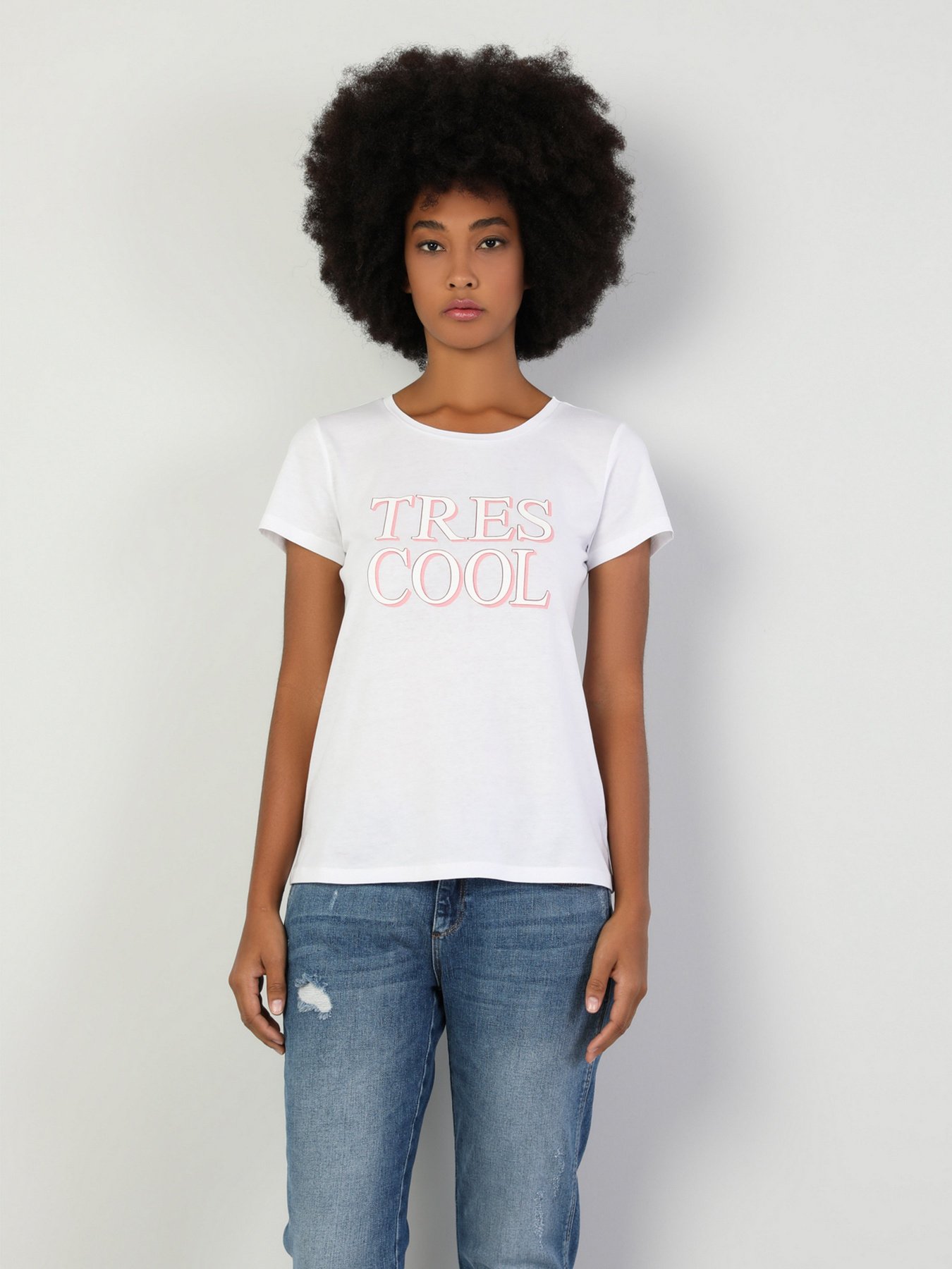 Футболки и поло Colin’s модель CL1047768WHT Футболки и поло Colin’s модель CL1047768WHT Фото