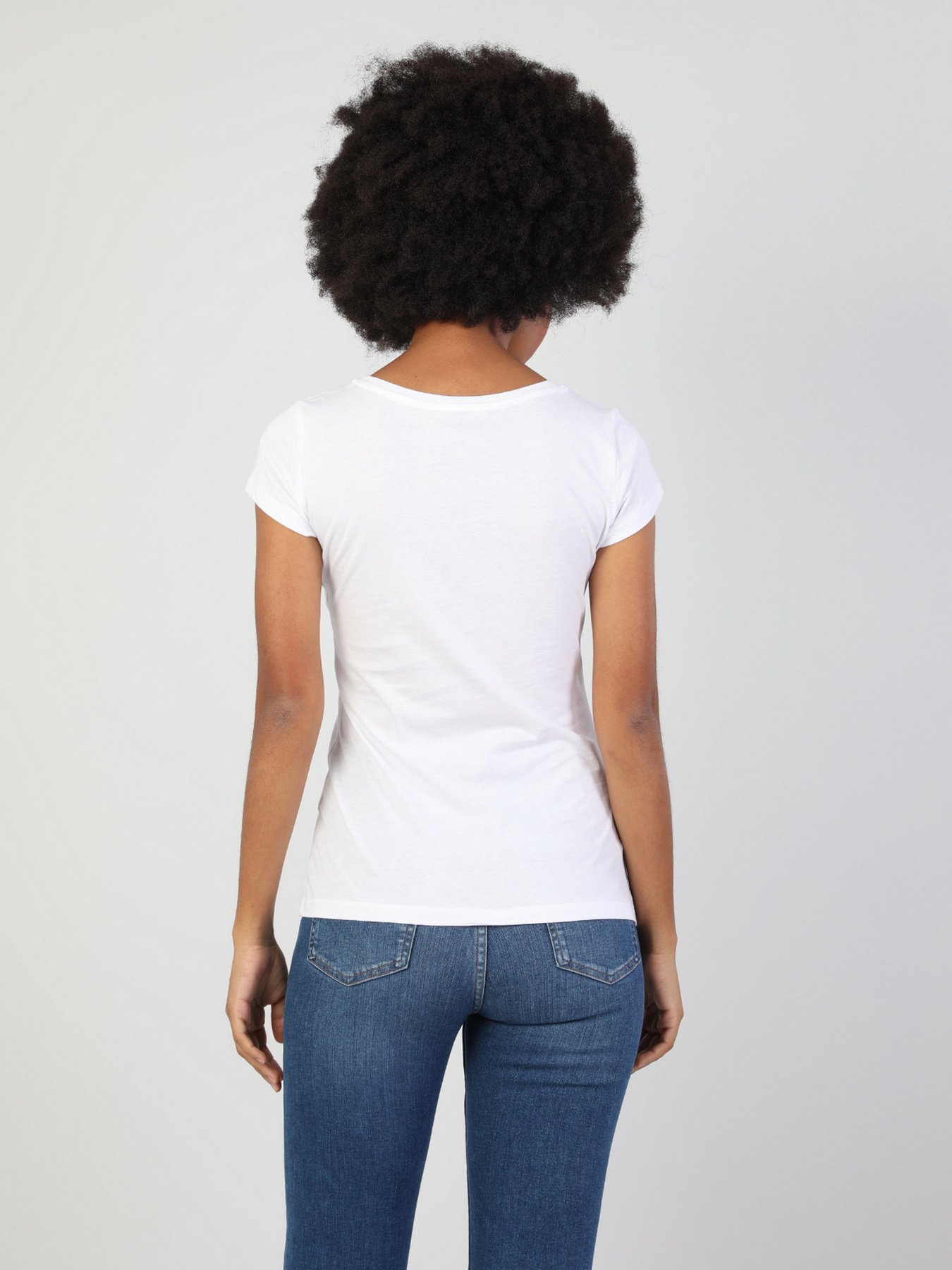 Футболки и поло Colin’s модель CL1047783WHT Футболки и поло Colin’s модель CL1047783WHT Фото