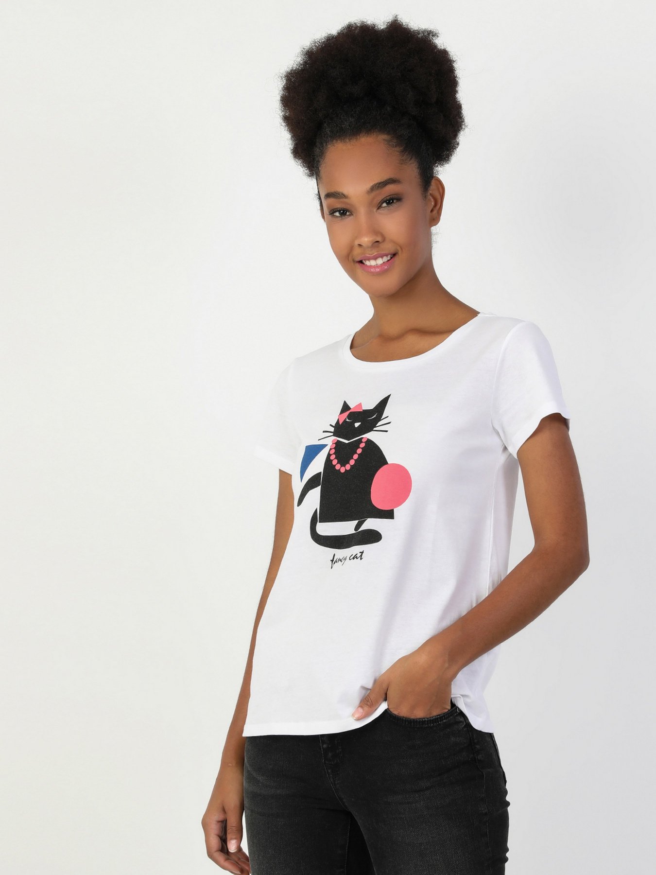 Футболки и поло Colin’s модель CL1047784WHT Футболки и поло Colin’s модель CL1047784WHT Фото