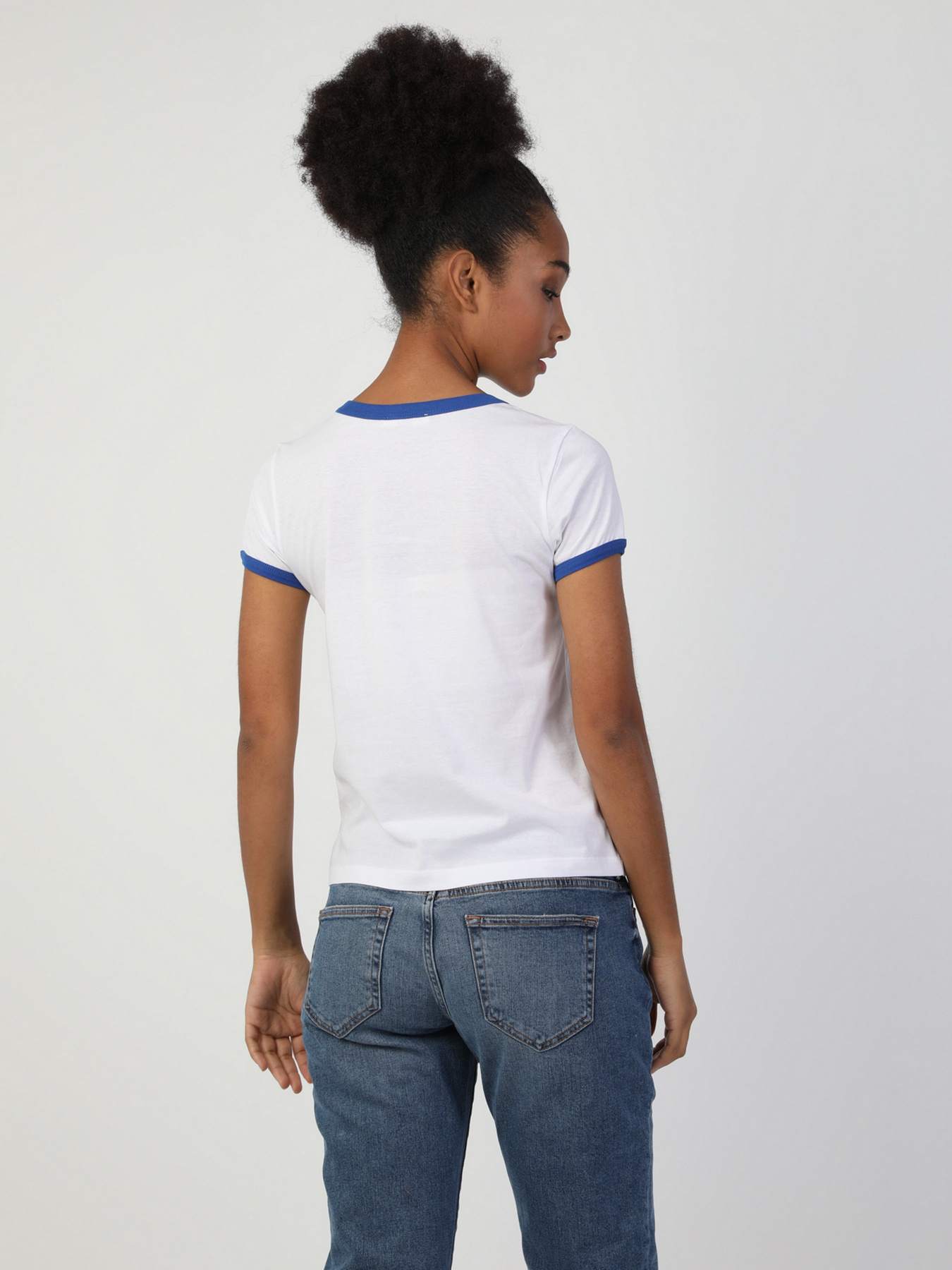 Футболки и поло Colin’s модель CL1047787WHT Фото