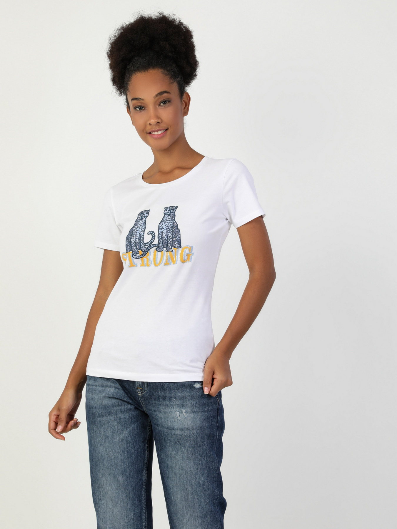 Футболки и поло Colin’s модель CL1047802WHT Футболки и поло Colin’s модель CL1047802WHT Фото