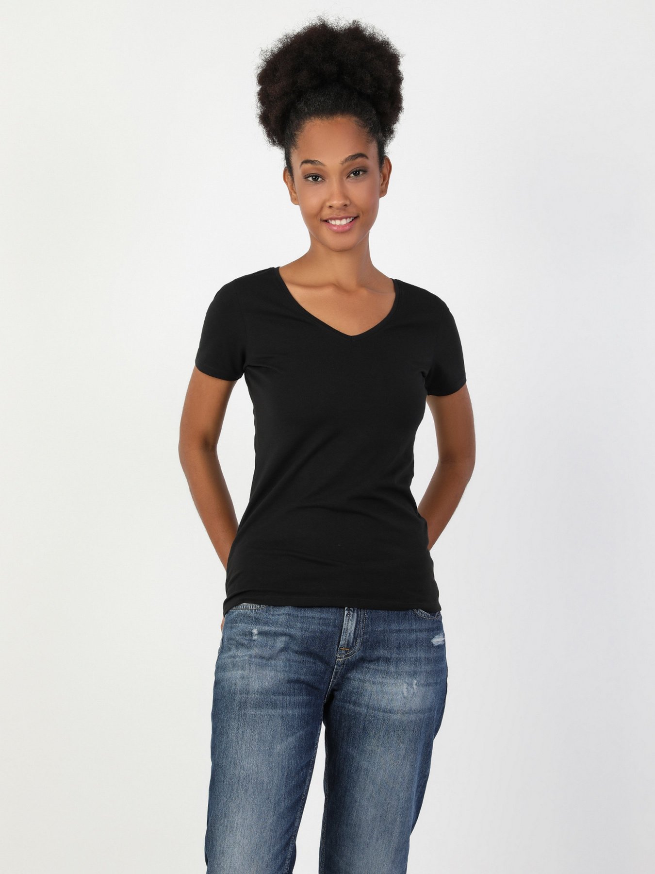 Футболки и поло Colin’s модель CL1048077BLK Футболки и поло Colin’s модель CL1048077BLK Фото