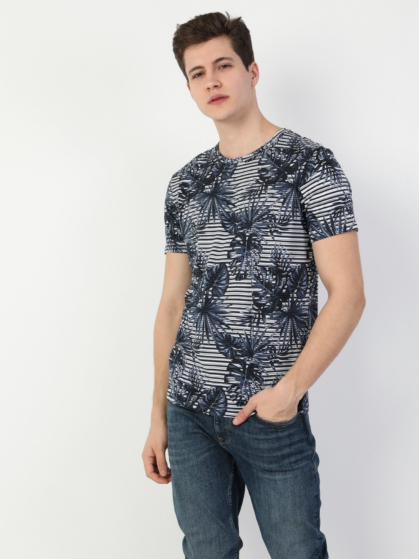 Футболки и поло Colin’s модель CL1048470BLE Фото