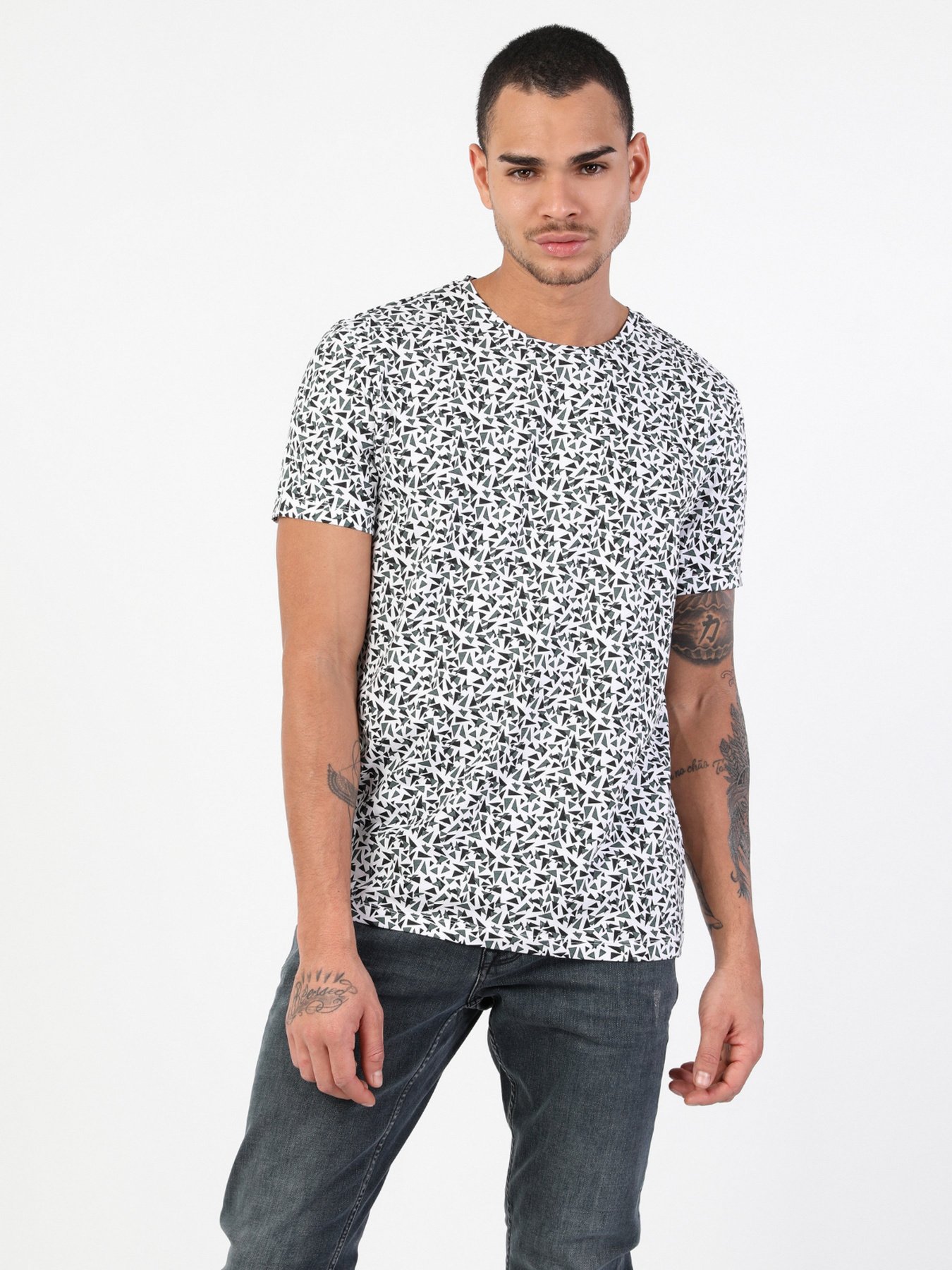 Футболки и поло Colin’s модель CL1048478WHT Фото