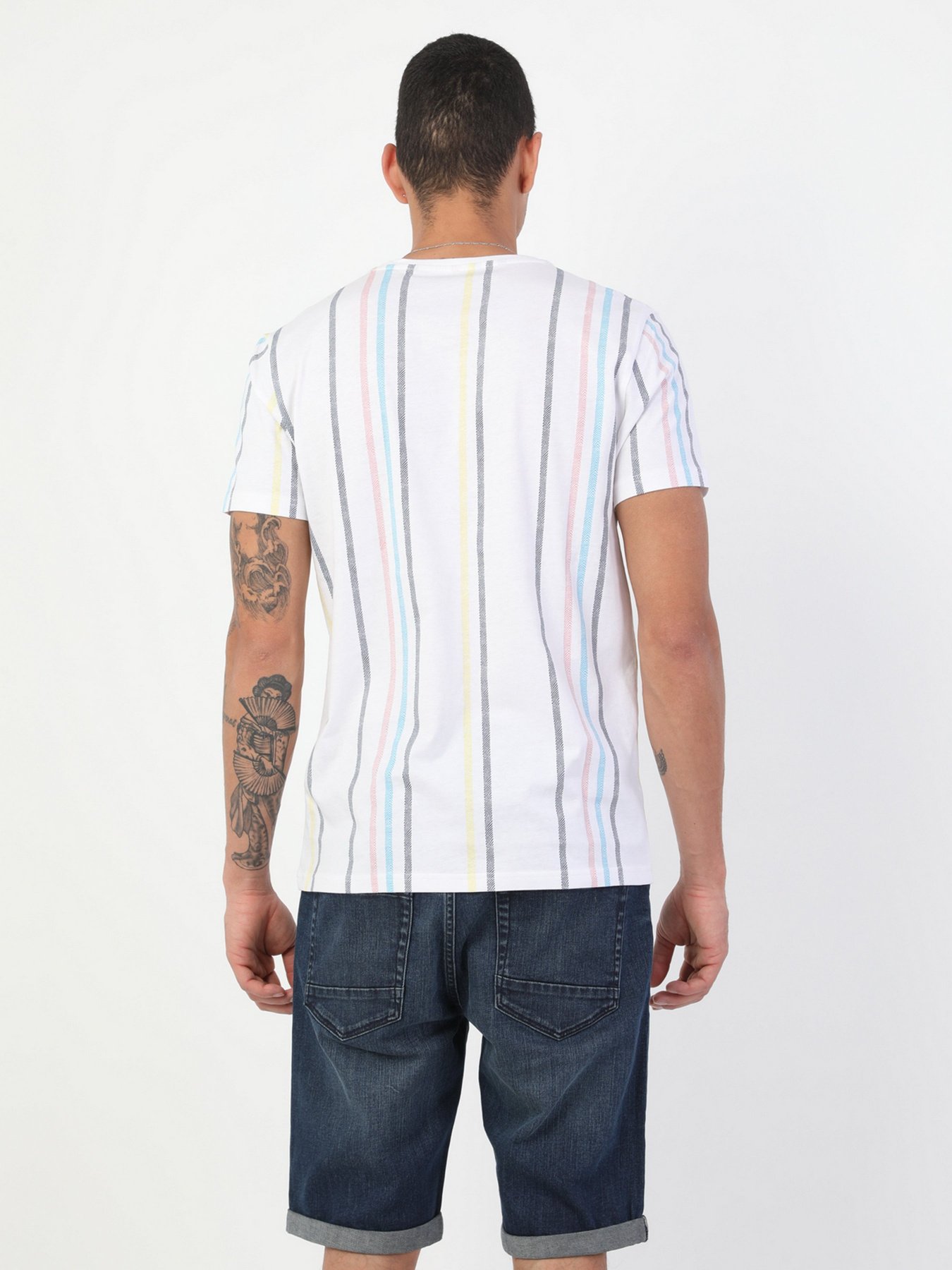 Футболки и поло Colin’s модель CL1048480WHT Фото