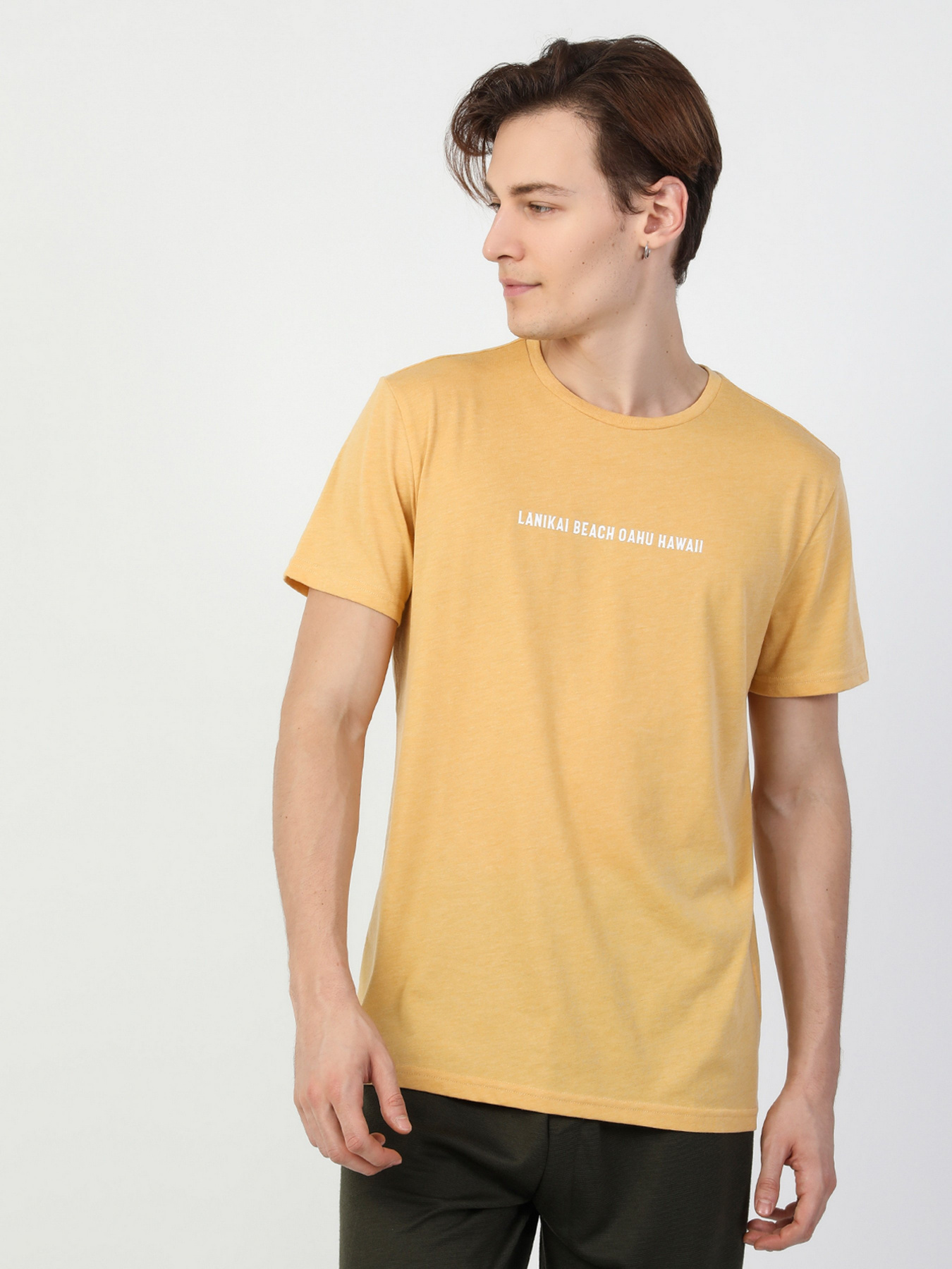 Футболки и поло Colin’s модель CL1048563YLM Фото