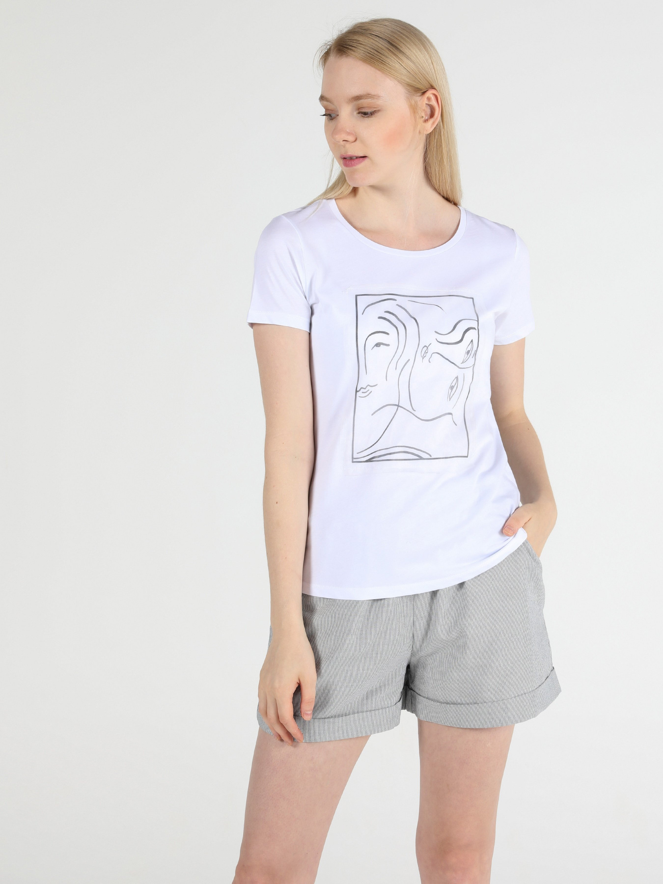 Футболки и поло Colin’s модель CL1048693WHT Футболки и поло Colin’s модель CL1048693WHT Фото