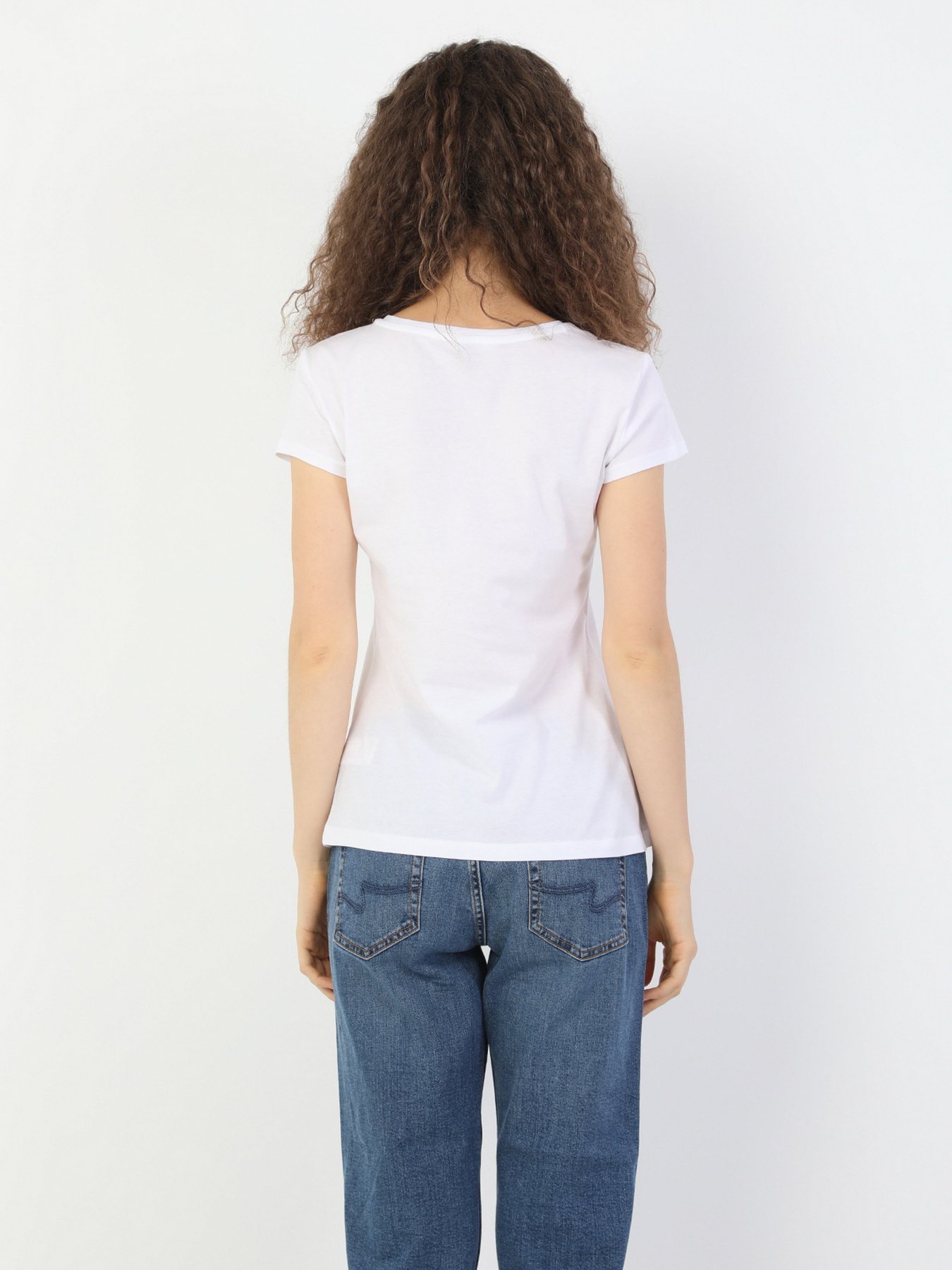 Футболки и поло Colin’s модель CL1048842WHT Футболки и поло Colin’s модель CL1048842WHT Фото