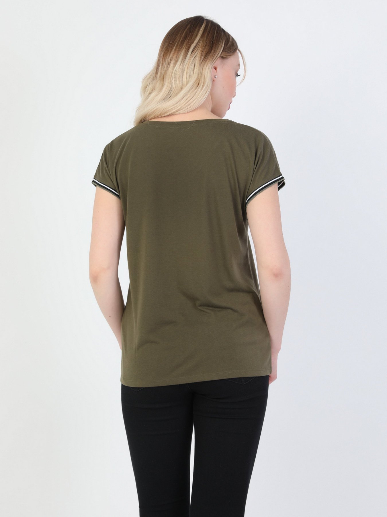 Футболки і поло Colin’s модель CL1049096KHA Фото