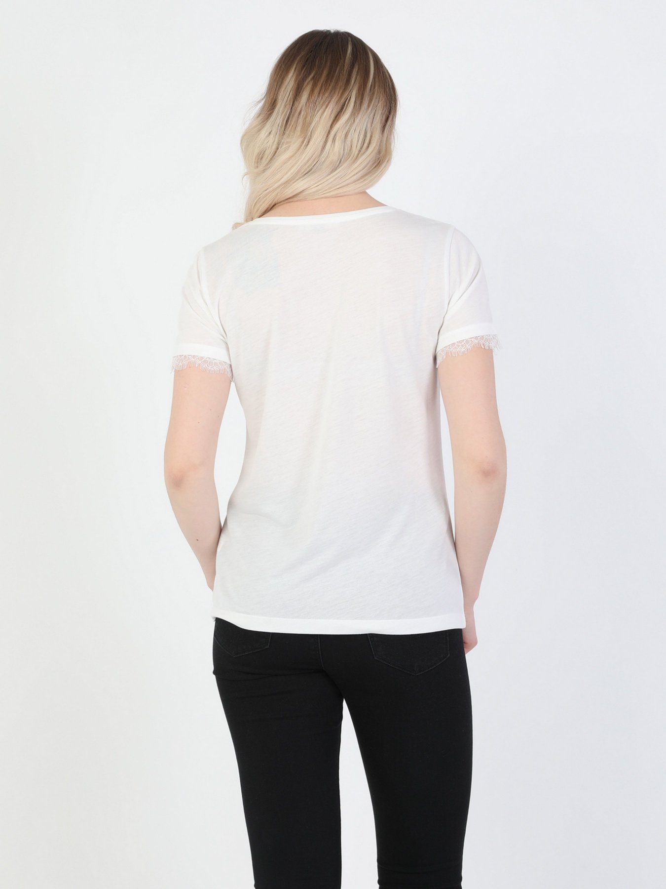 Футболки и поло Colin’s модель CL1049125WHT Фото