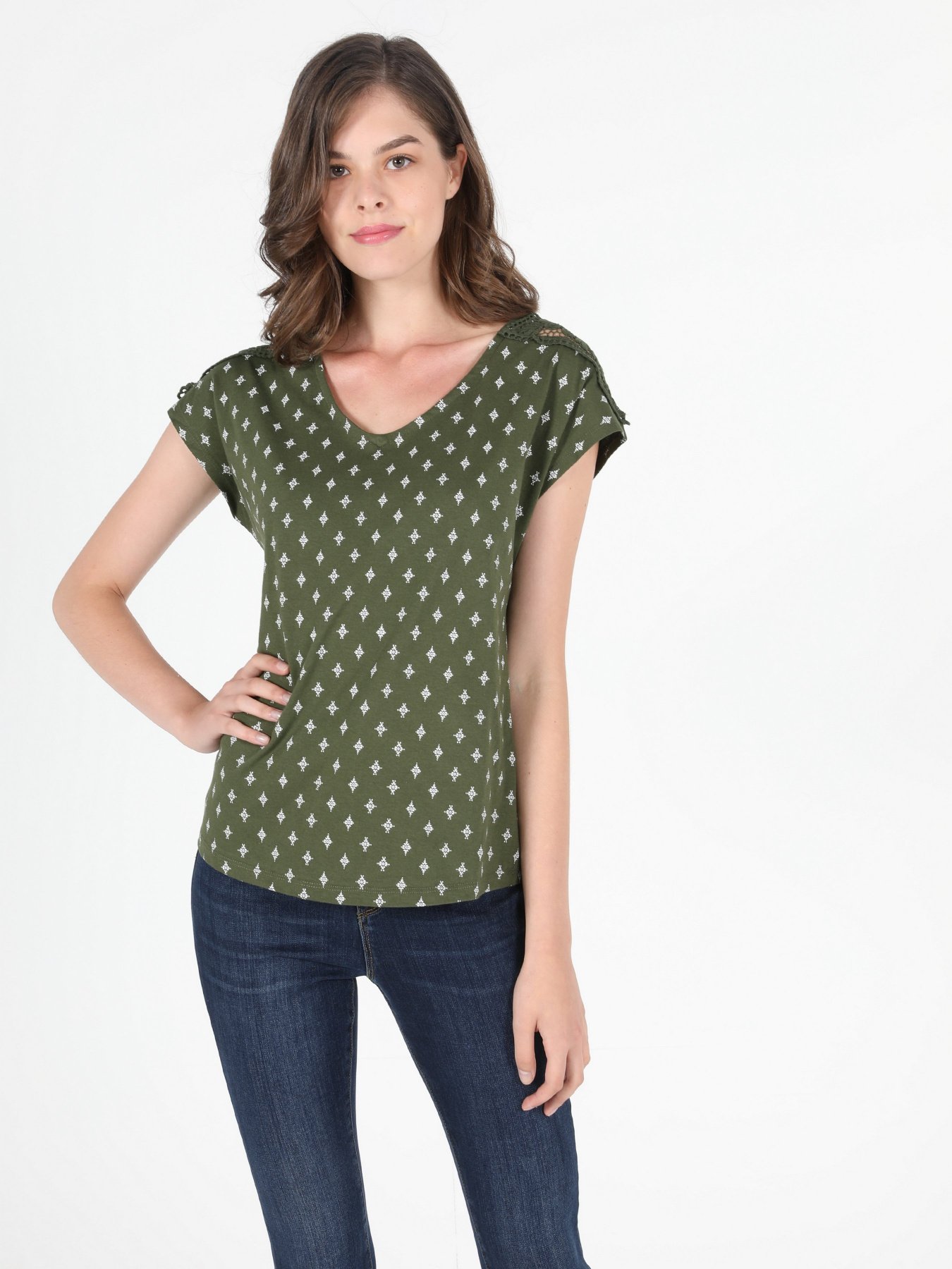 Футболки и поло Colin’s модель CL1049127KHA Фото