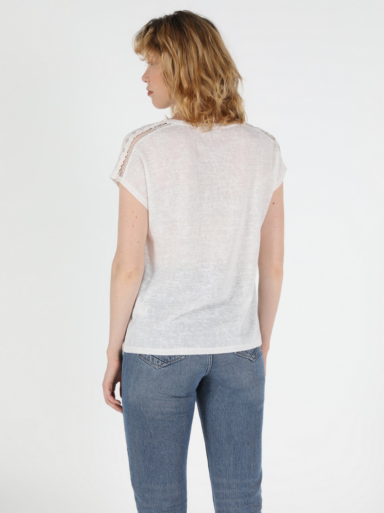 Футболки и поло Colin’s модель CL1049130BEI Фото