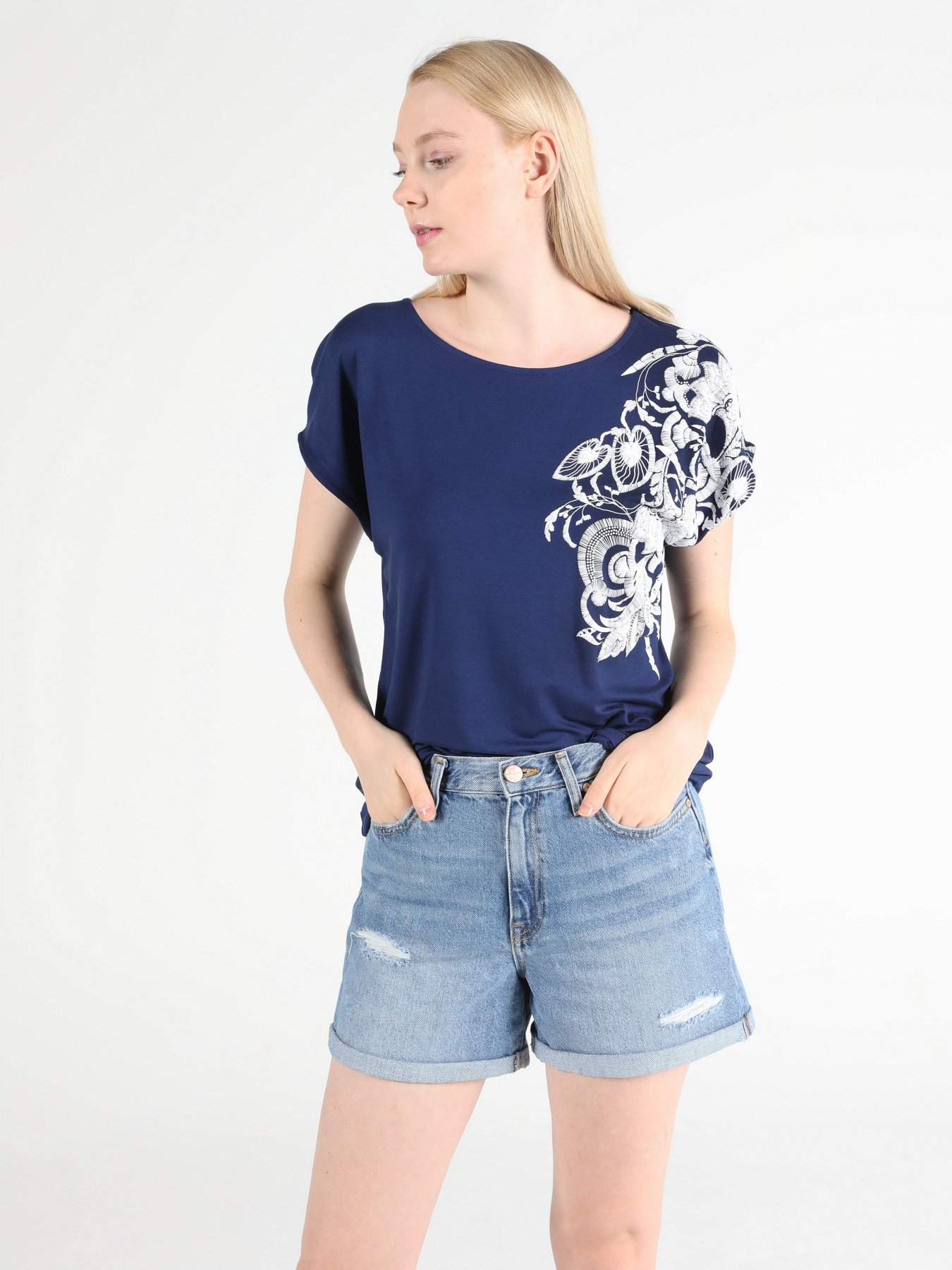 Футболки и поло Colin’s модель CL1049131NAV Фото