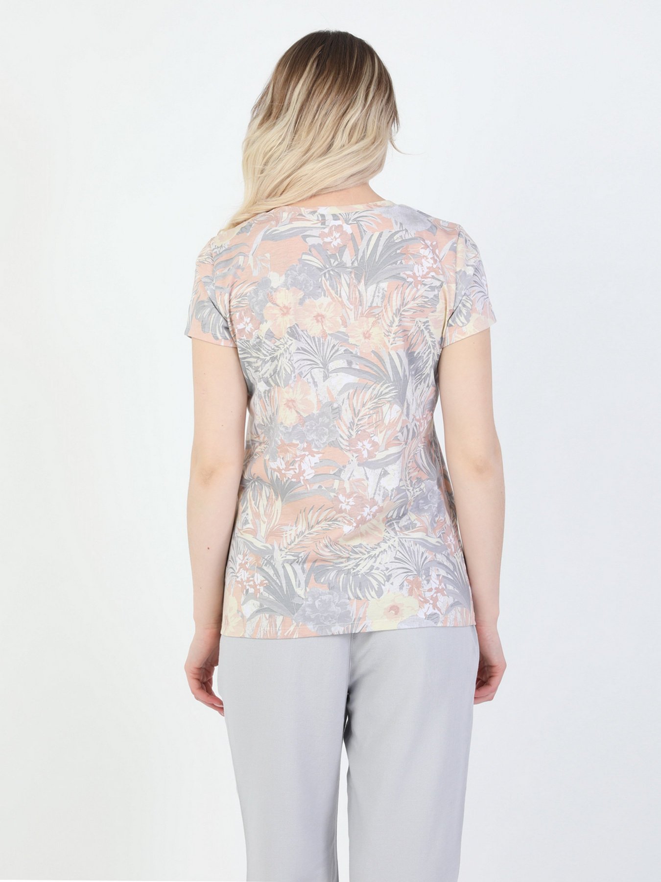 Футболки и поло Colin’s модель CL1049236OFW Фото