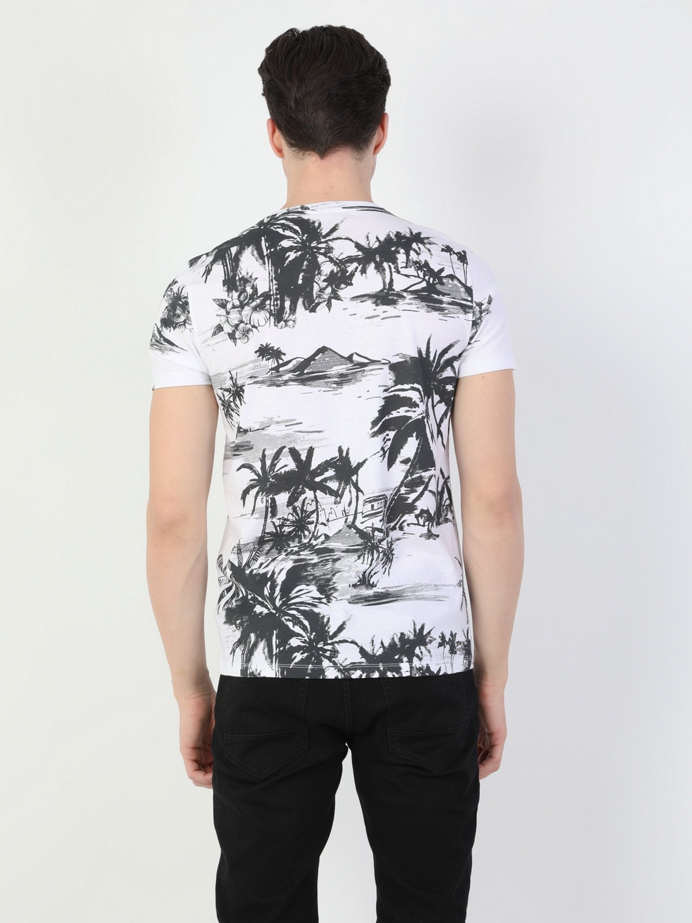 Футболки и поло Colin’s модель CL1049443WHT Фото