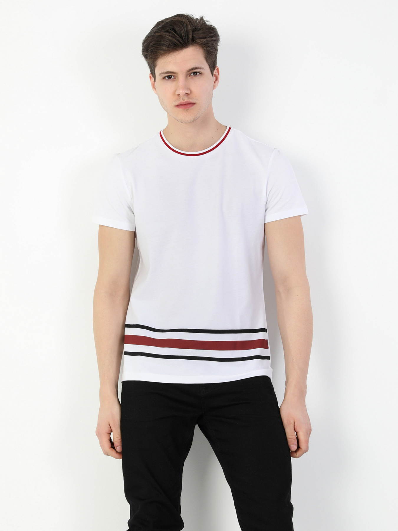 Футболки и поло Colin’s модель CL1049480WHT Фото