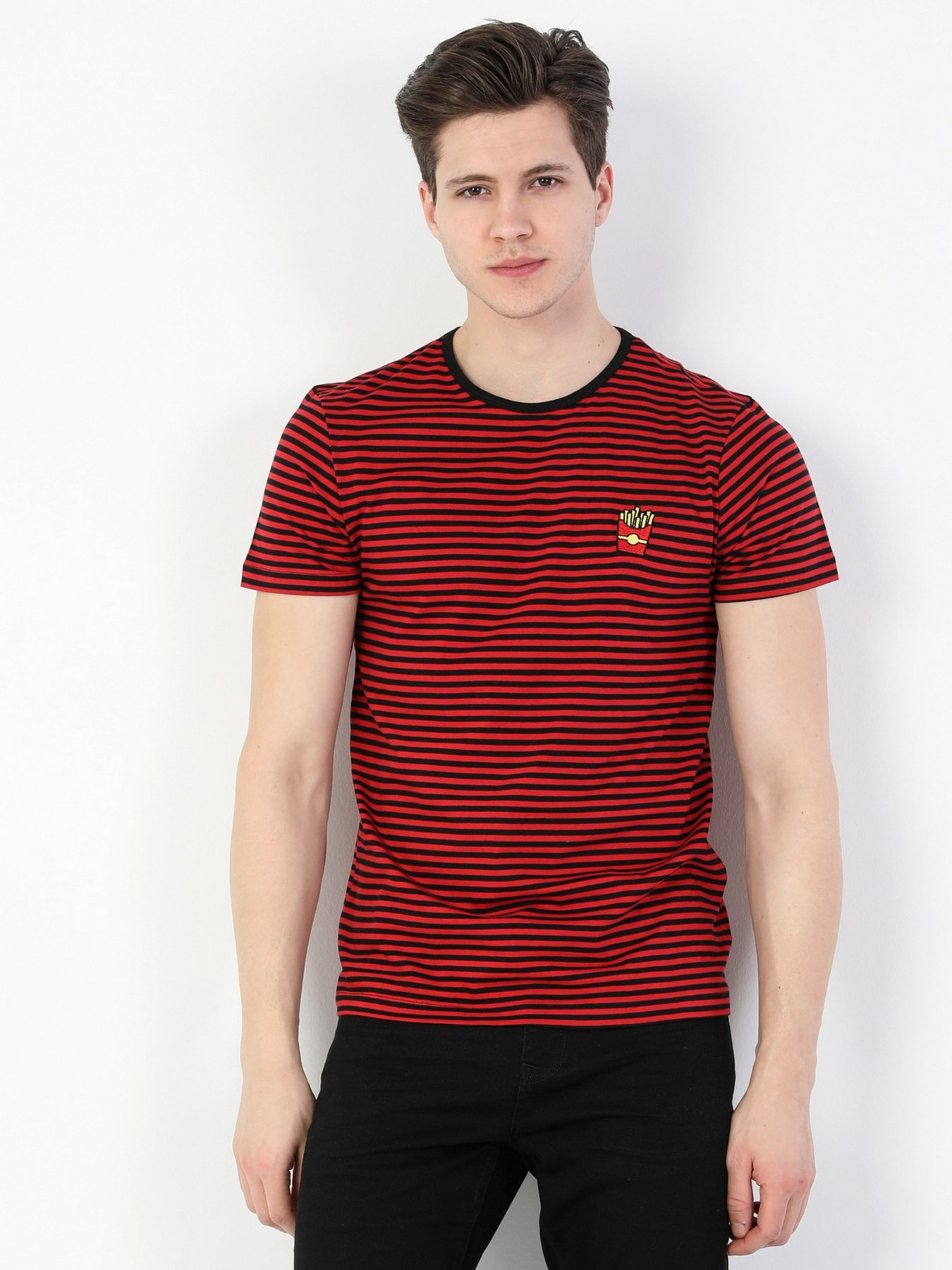 Футболки и поло Colin’s модель CL1049481RED Фото