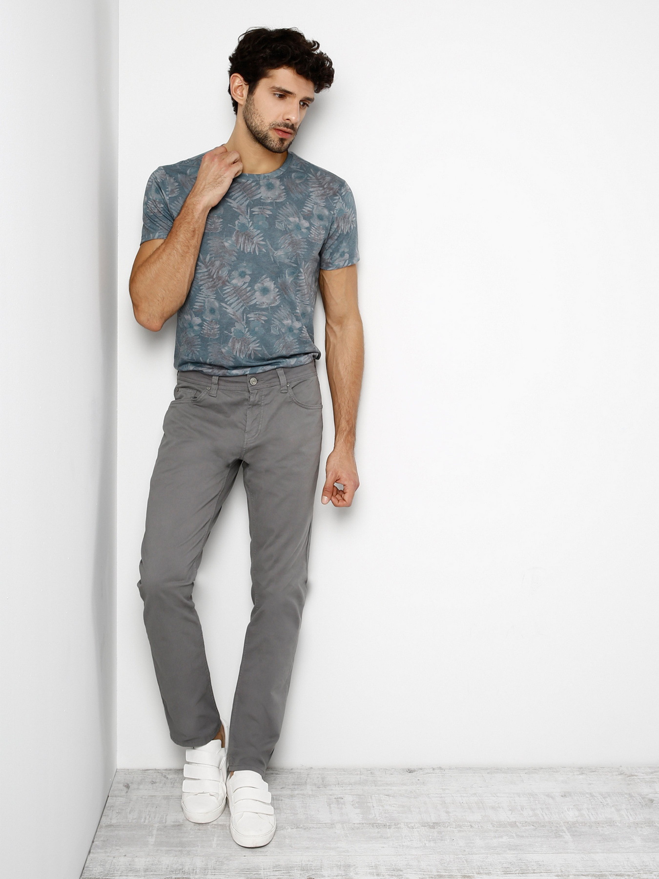 Повседневные штаны Colin’s модель CL1015706GRA Повседневные штаны Colin’s модель CL1015706GRA Фото