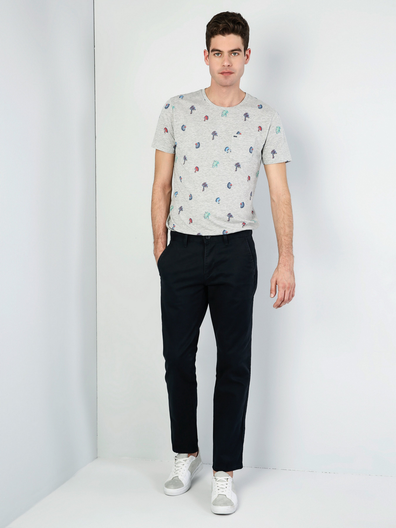 Повседневные штаны Colin’s модель CL1034592DNV Повседневные штаны Colin’s модель CL1034592DNV Фото