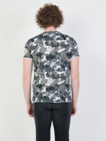 Футболки и поло Colin’s модель CL1049535KHA Фото