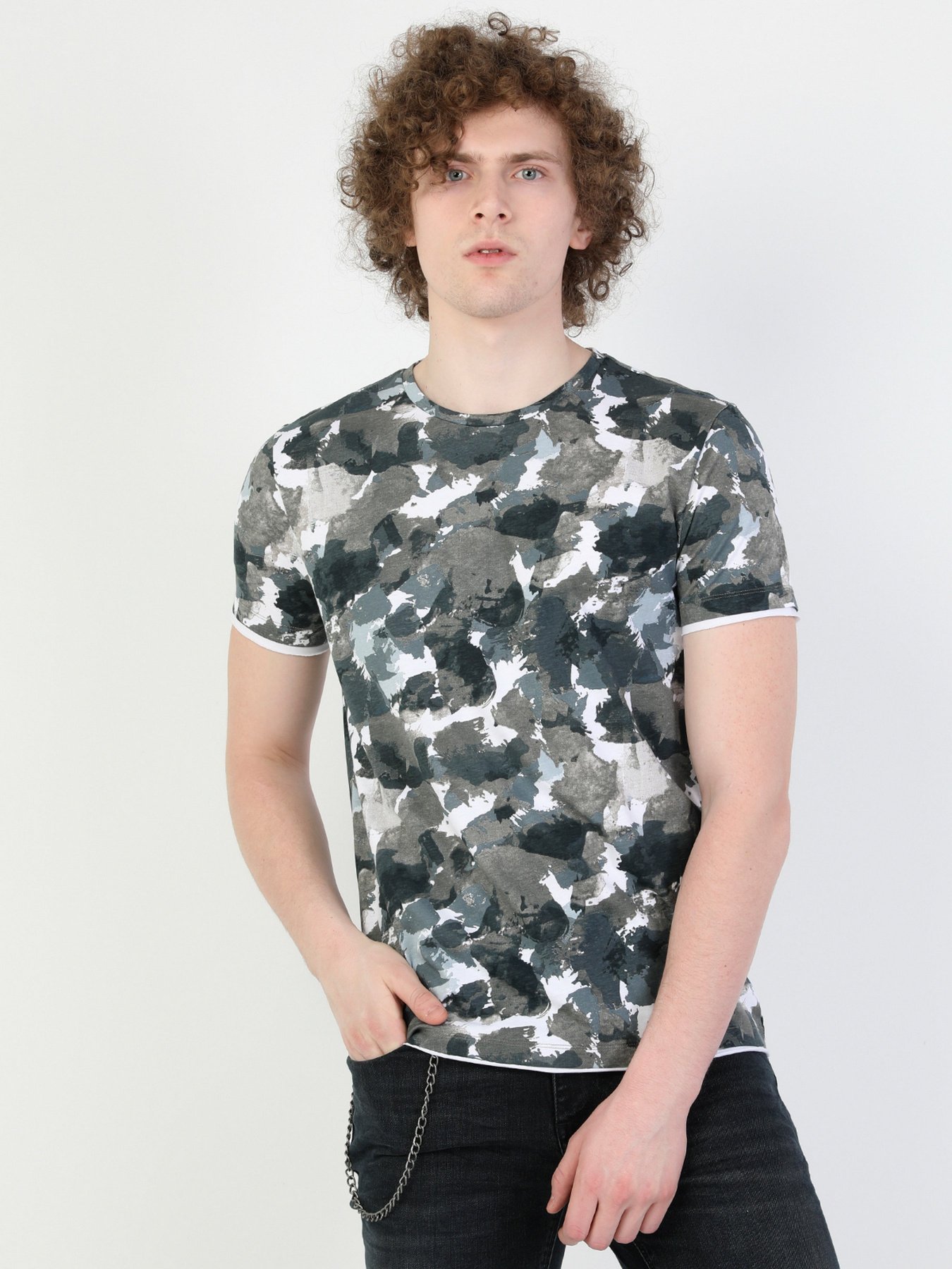 Футболки и поло Colin’s модель CL1049535KHA Фото