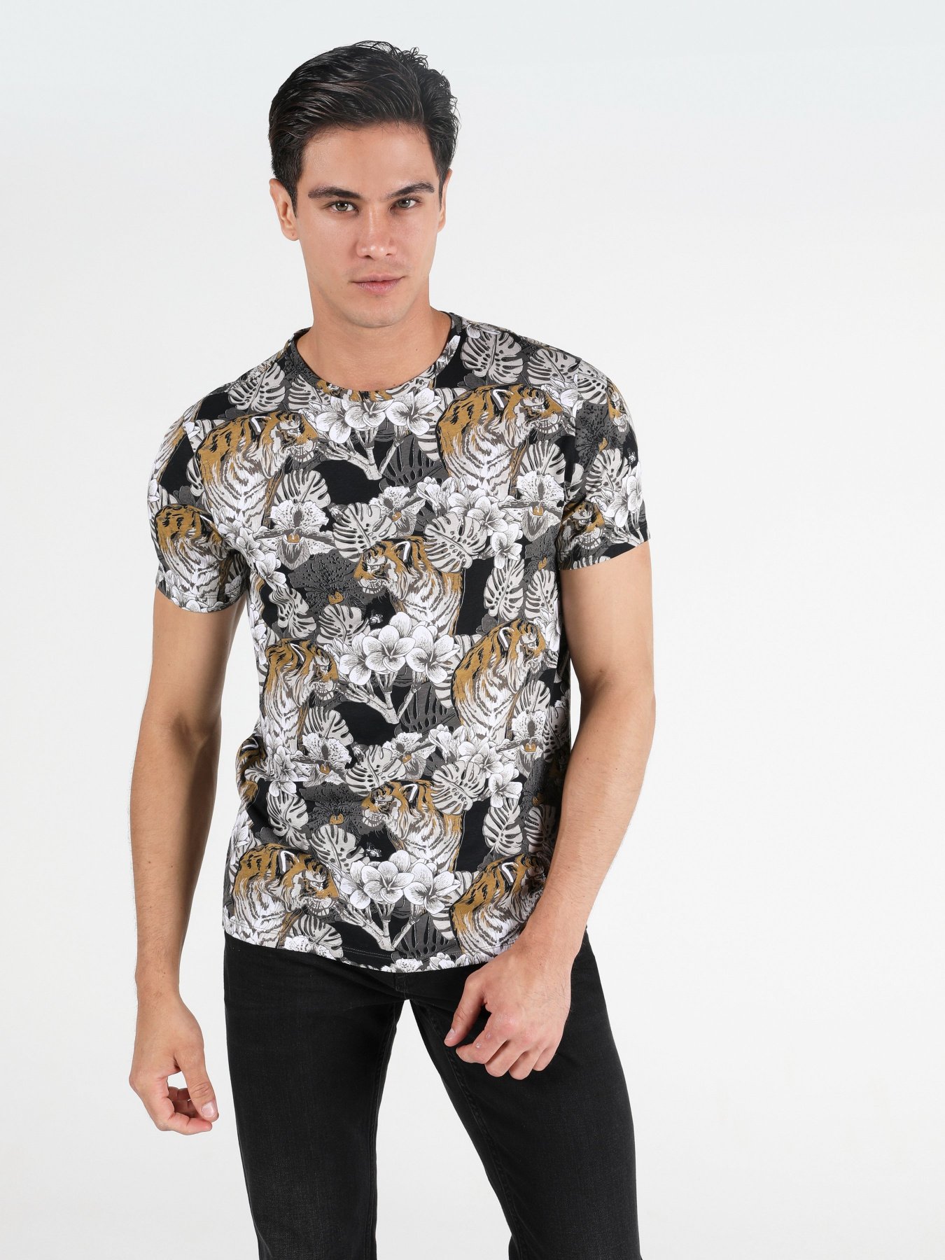 Футболки и поло Colin’s модель CL1049876BLK Фото