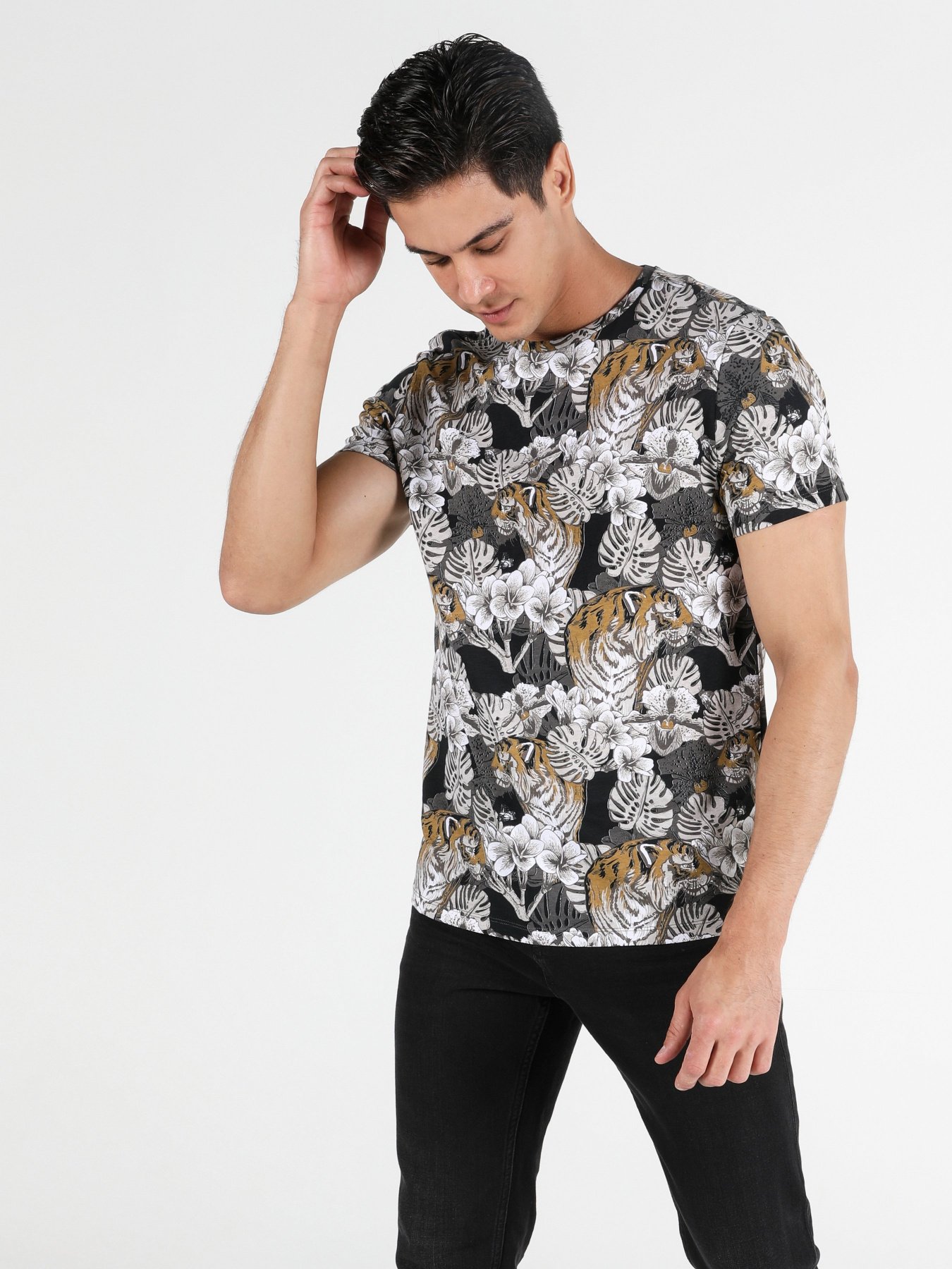 Футболки и поло Colin’s модель CL1049876BLK Фото