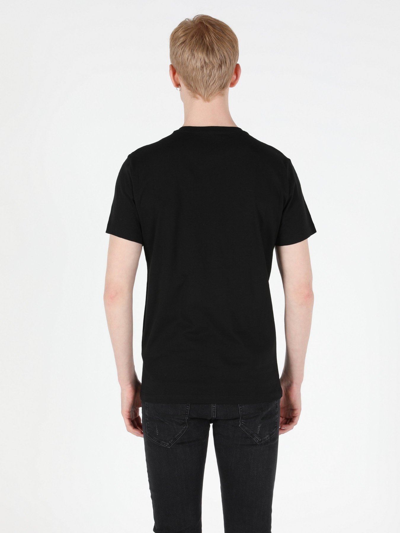 Футболки и поло Colin’s модель CL1049931BLK Фото