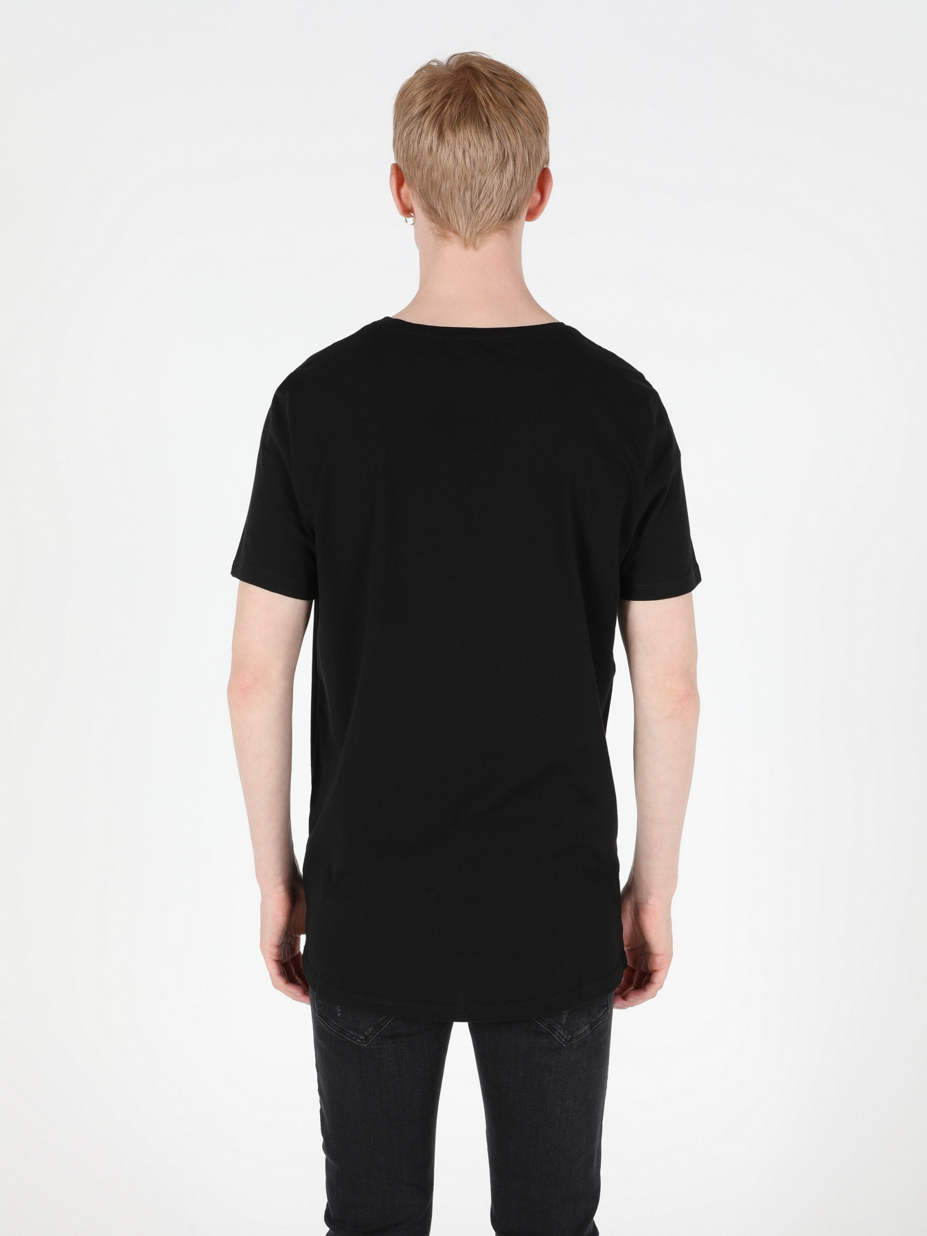 Футболки і поло Colin’s модель CL1049938BLK Футболки і поло Colin’s модель CL1049938BLK Фото