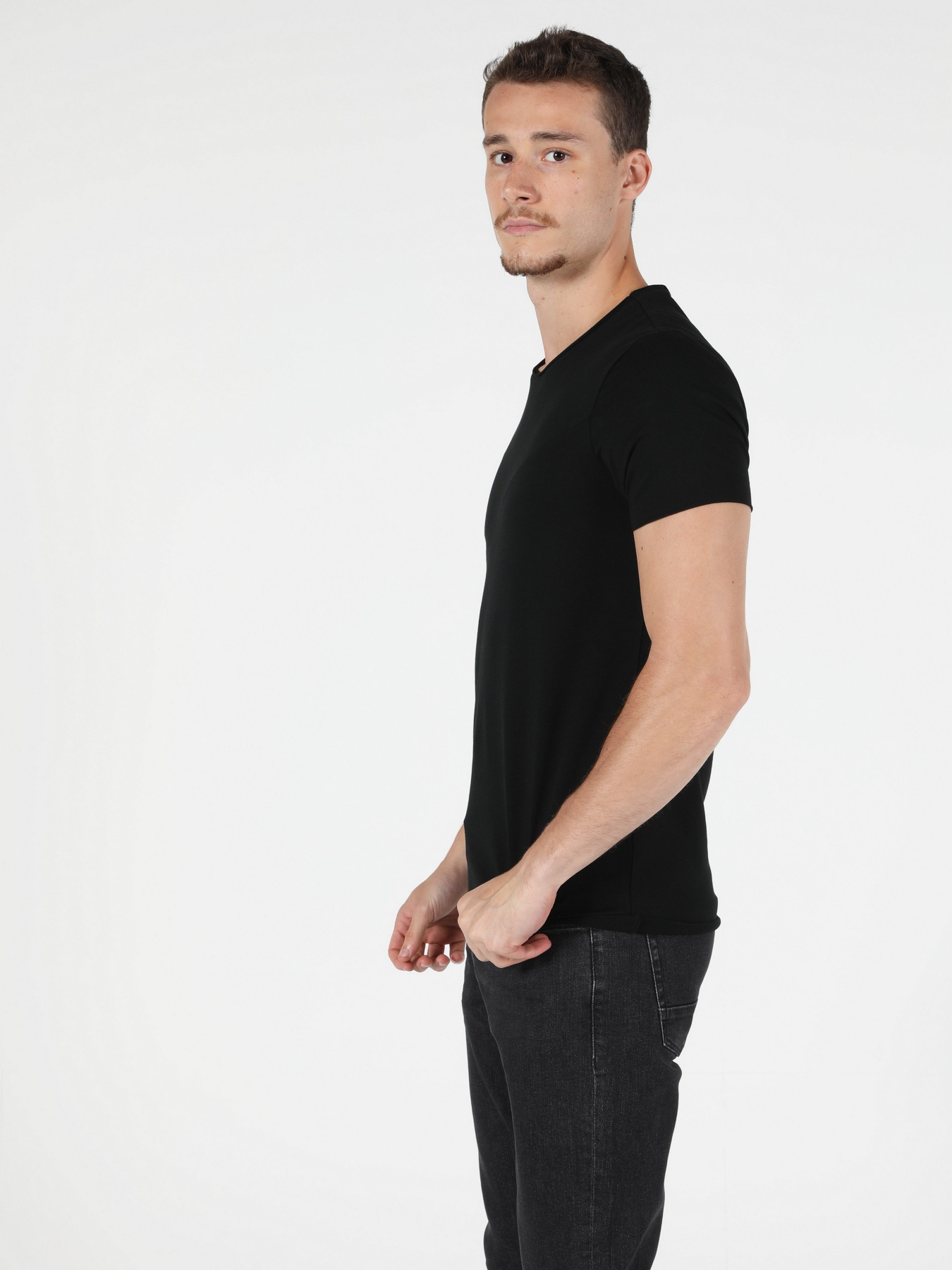 Футболки и поло Colin’s модель CL1049996BLK Фото