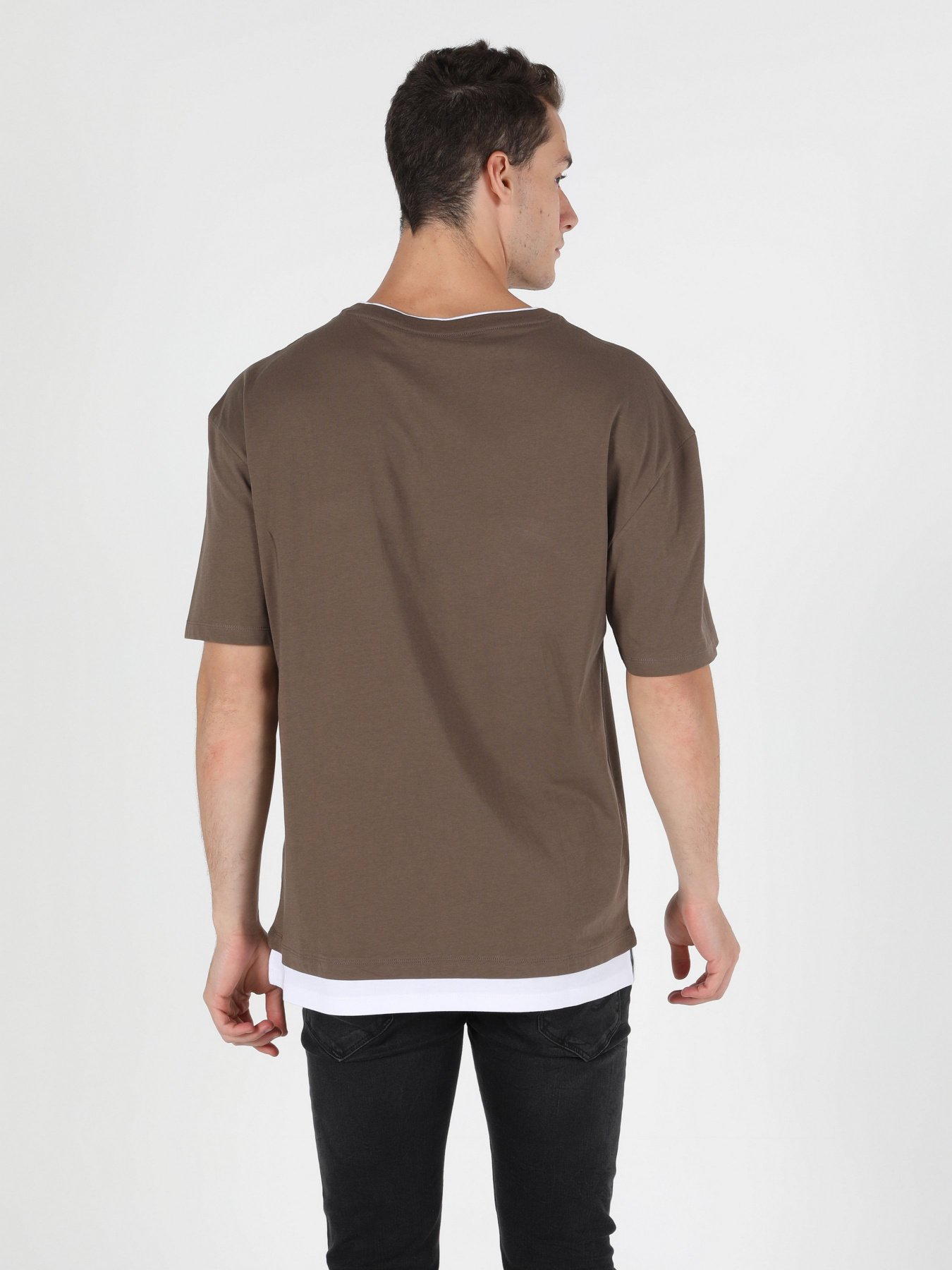 Футболки и поло Colin’s модель CL1050938KHA Футболки и поло Colin’s модель CL1050938KHA Фото