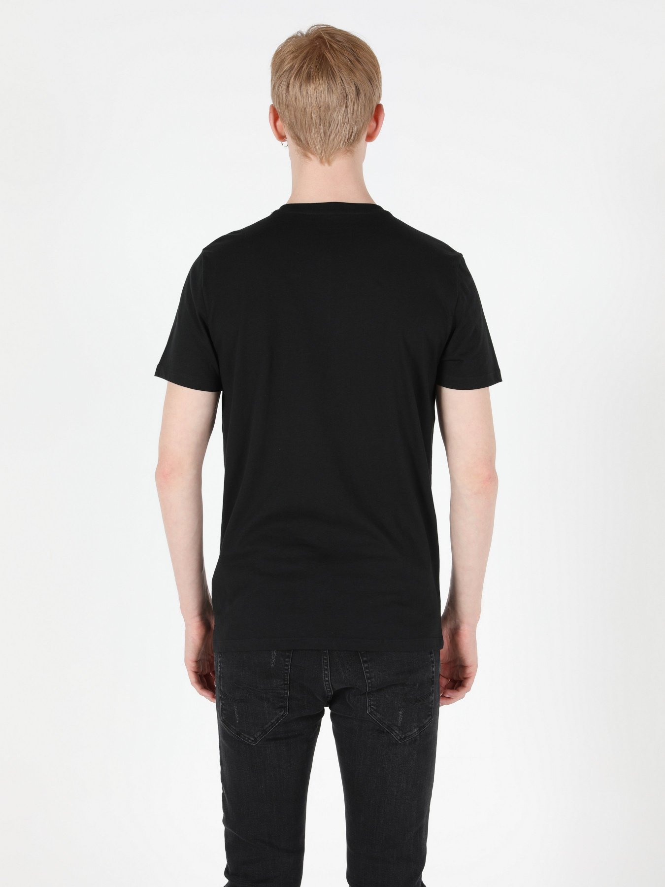 Футболки и поло Colin’s модель CL1050942BLK Фото