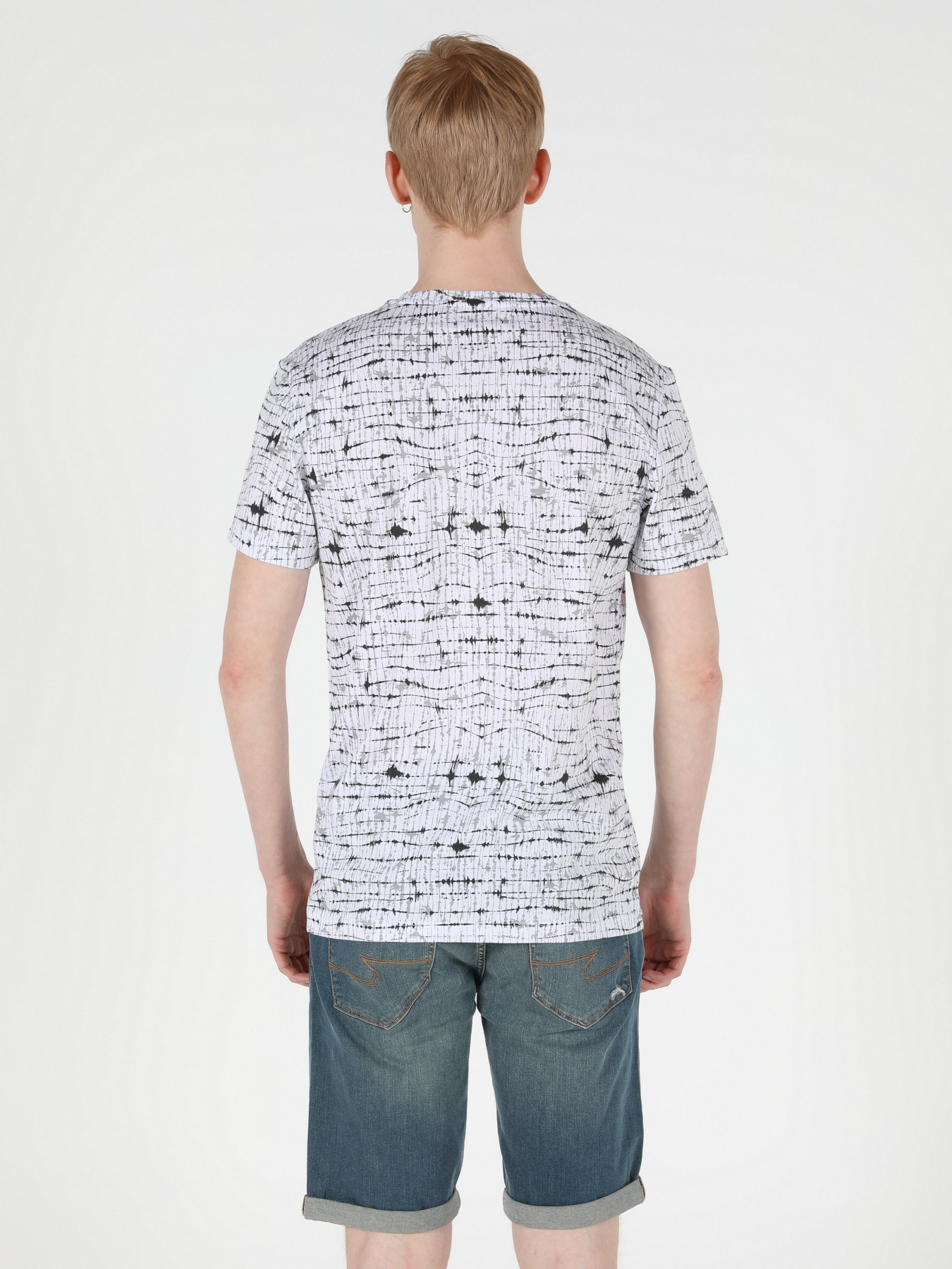 Футболки и поло Colin’s модель CL1050945WHT Фото