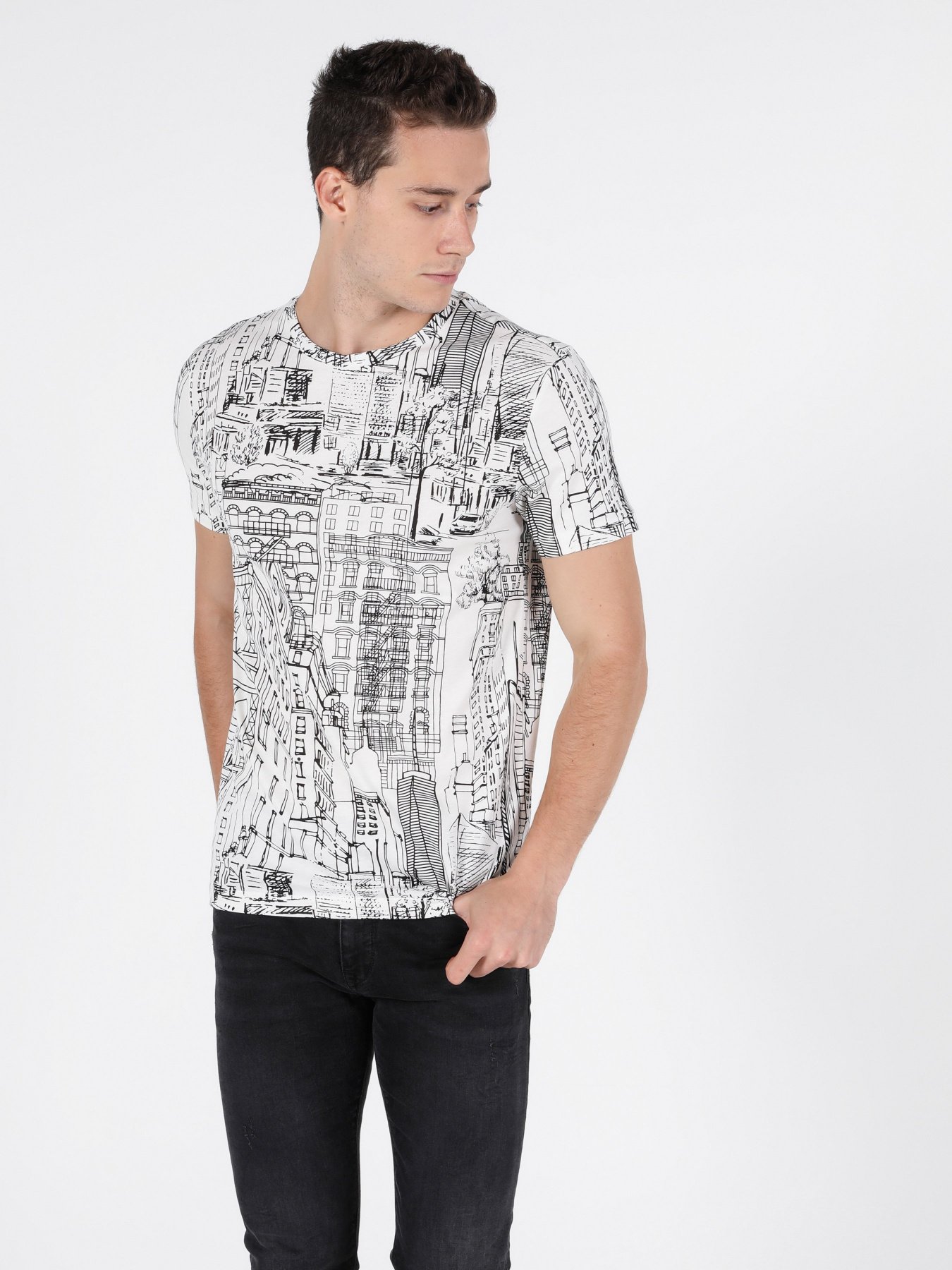 Футболки и поло Colin’s модель CL1050982OFW Фото