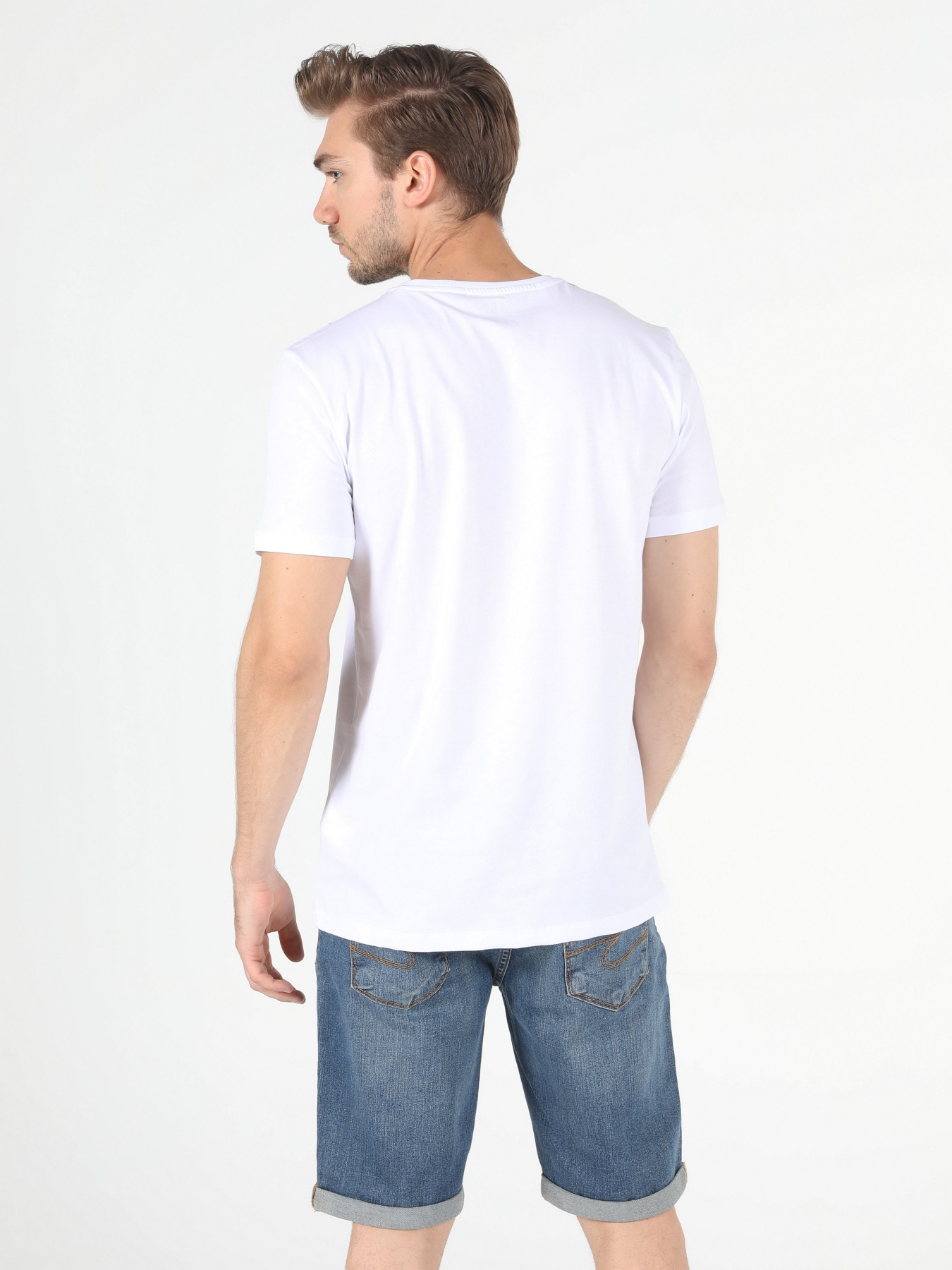 Футболки і поло Colin’s модель CL1051193WHT Футболки і поло Colin’s модель CL1051193WHT Фото