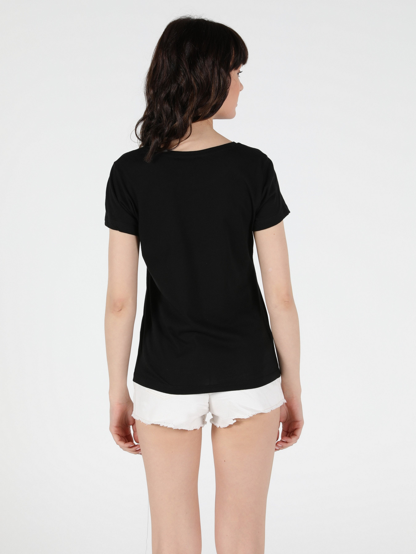 Футболки и поло Colin’s модель CL1051263BLK Футболки и поло Colin’s модель CL1051263BLK Фото