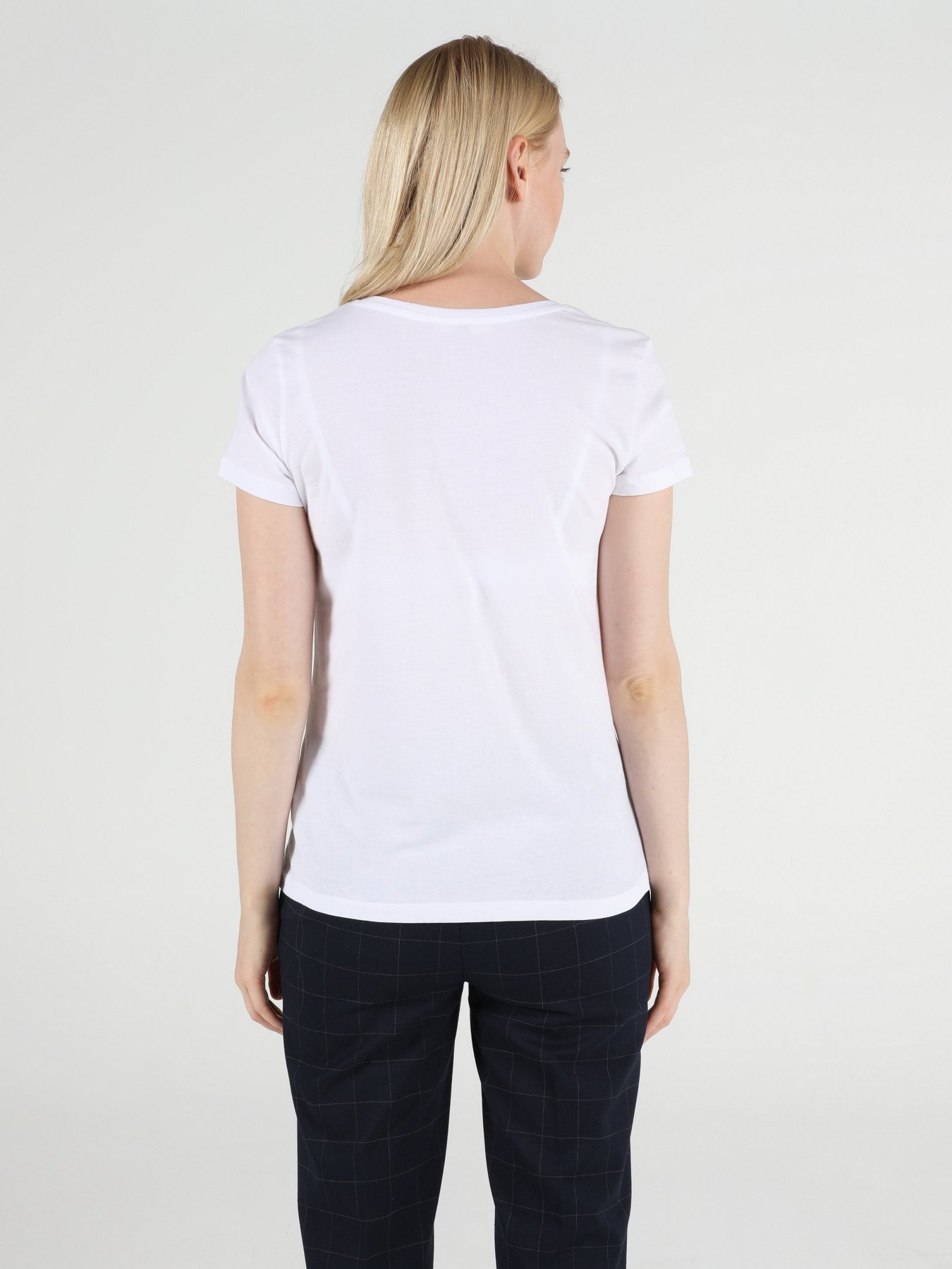 Футболки и поло Colin’s модель CL1051263WHT Фото