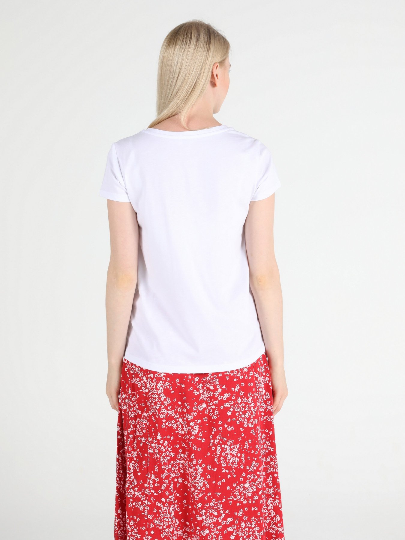 Футболки и поло Colin’s модель CL1051419WHT Фото