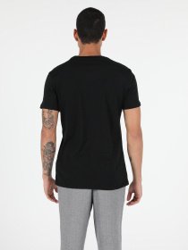 Футболки і поло Colin’s модель CL1051432BLK Футболки і поло Colin’s модель CL1051432BLK Фото