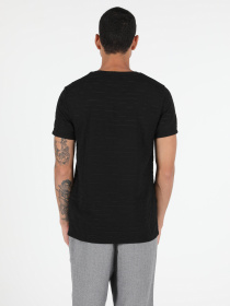 Футболки и поло Colin’s модель CL1052053BLK Фото