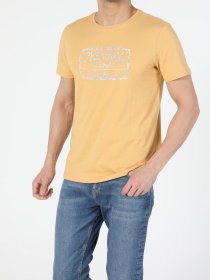 Футболки и поло Colin’s модель CL1053935YLW Фото